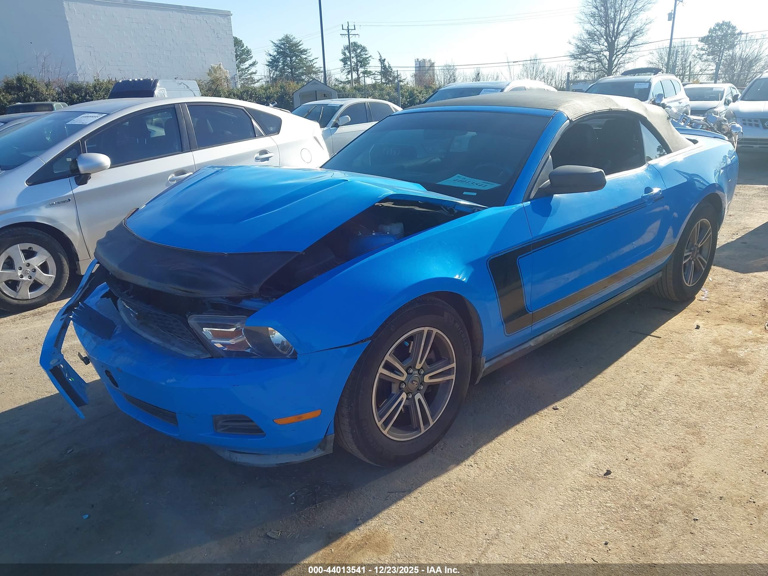 FORD MUSTANG image 2