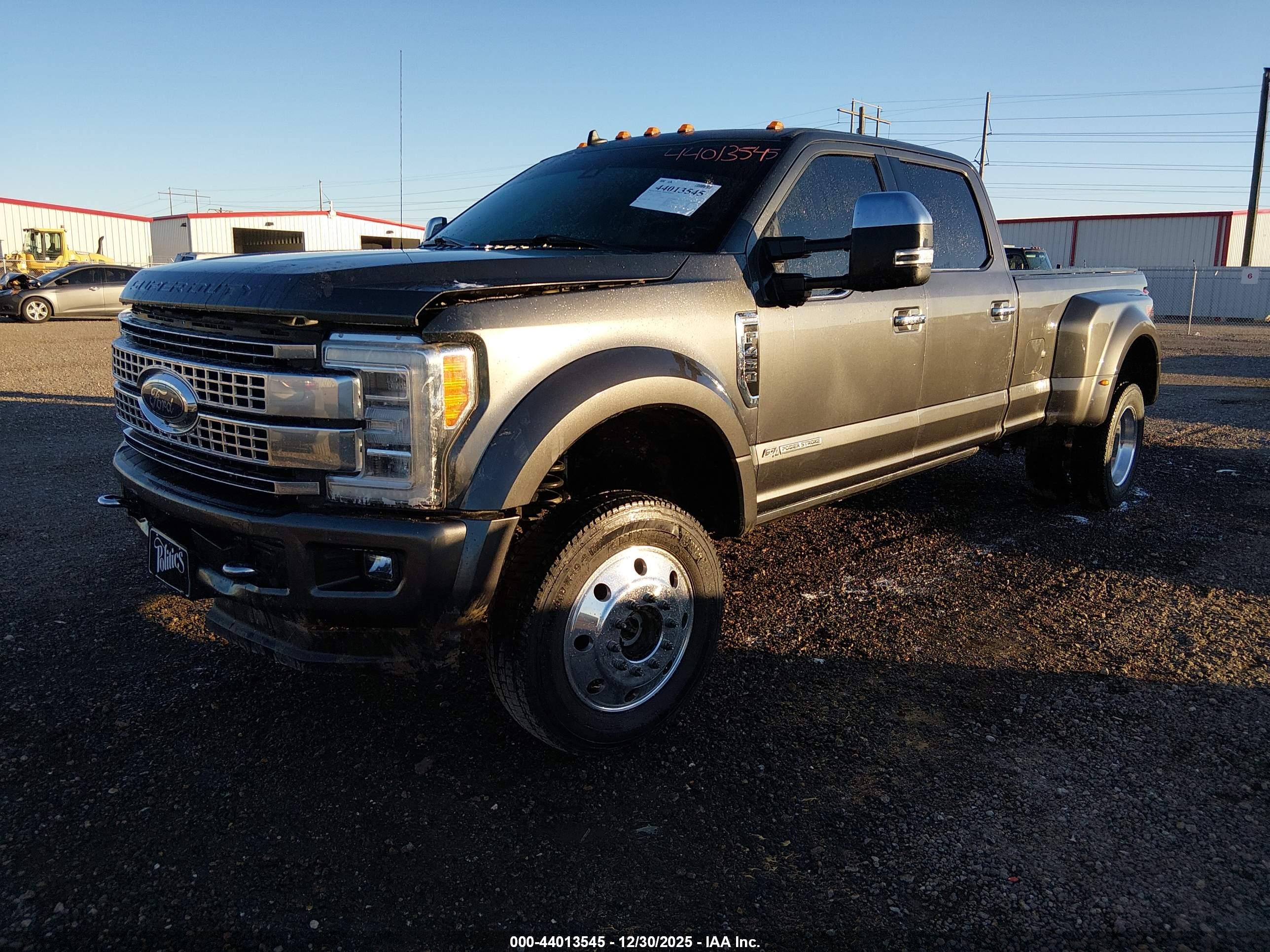 FORD F-450 image 2