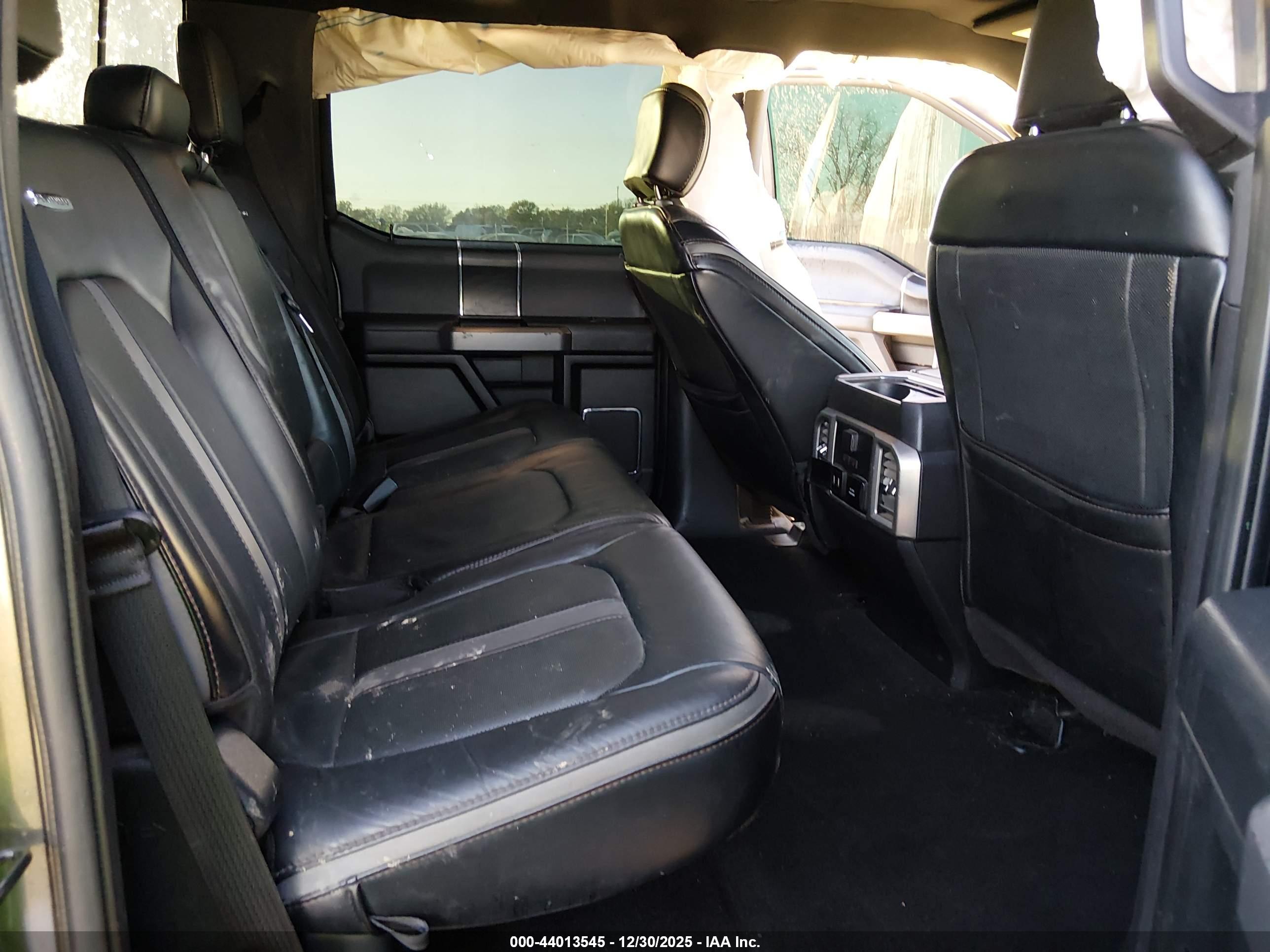 FORD F-450 image 8