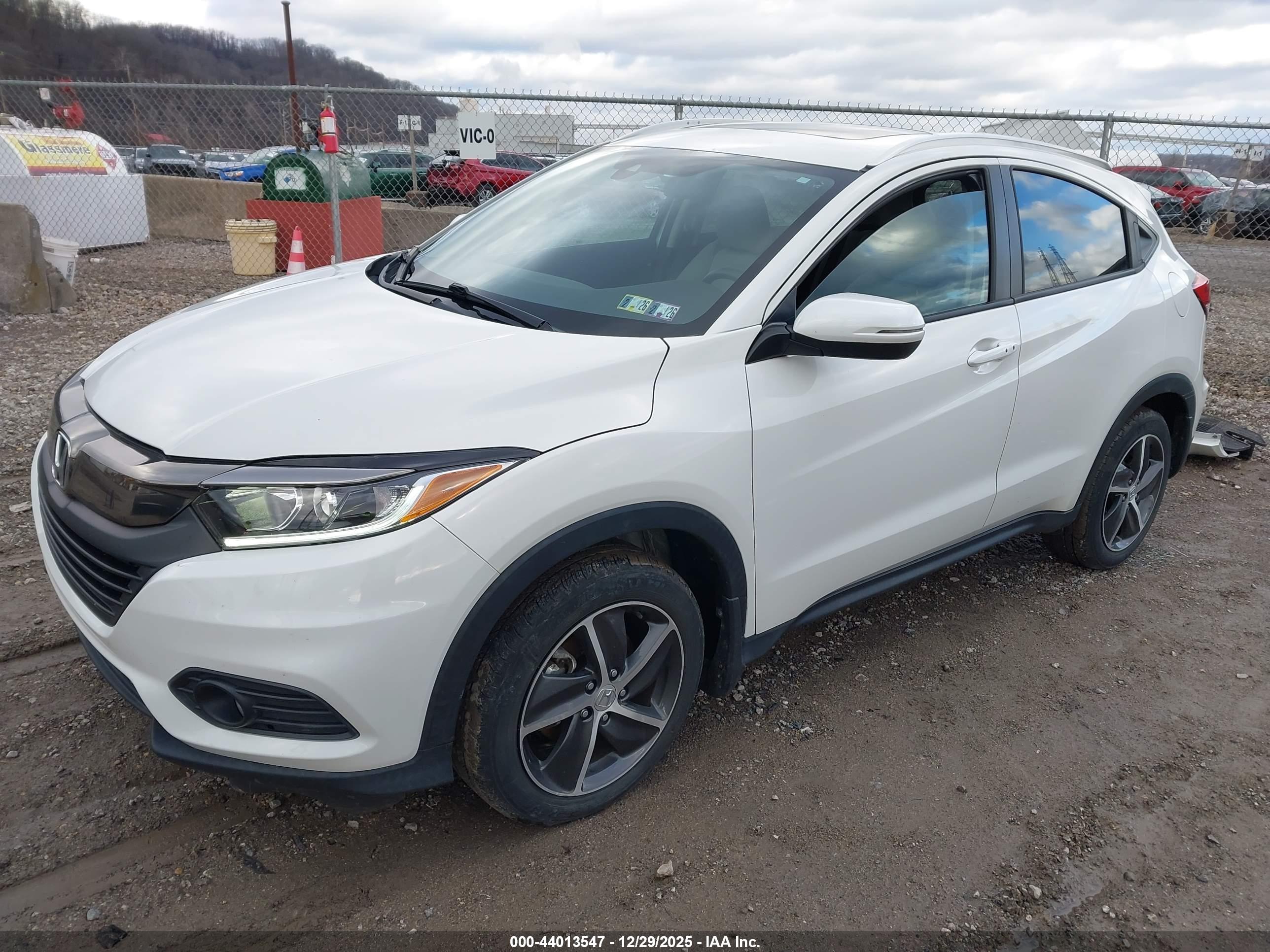 HONDA HR-V image 2