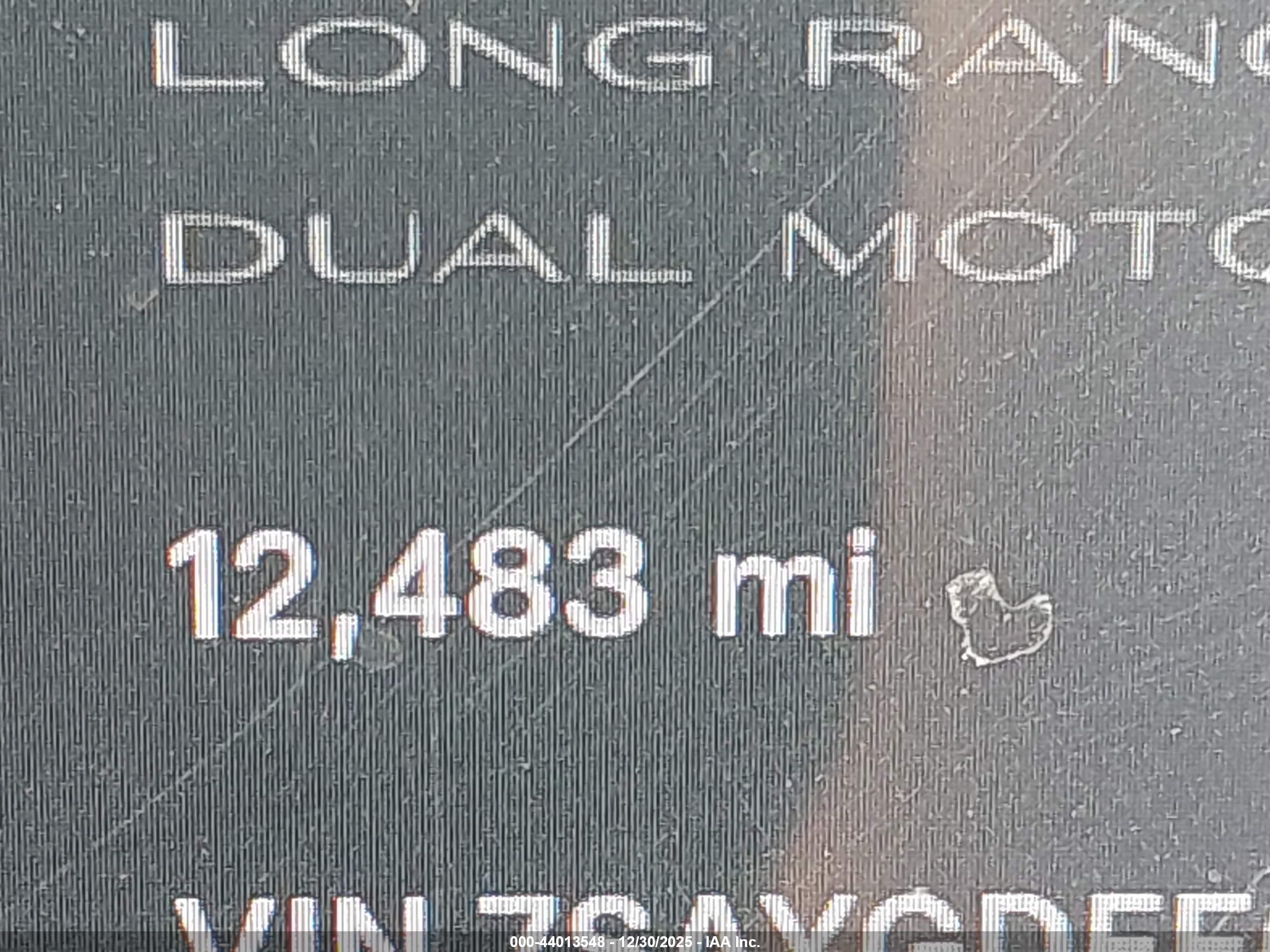 TESLA MODEL image 7