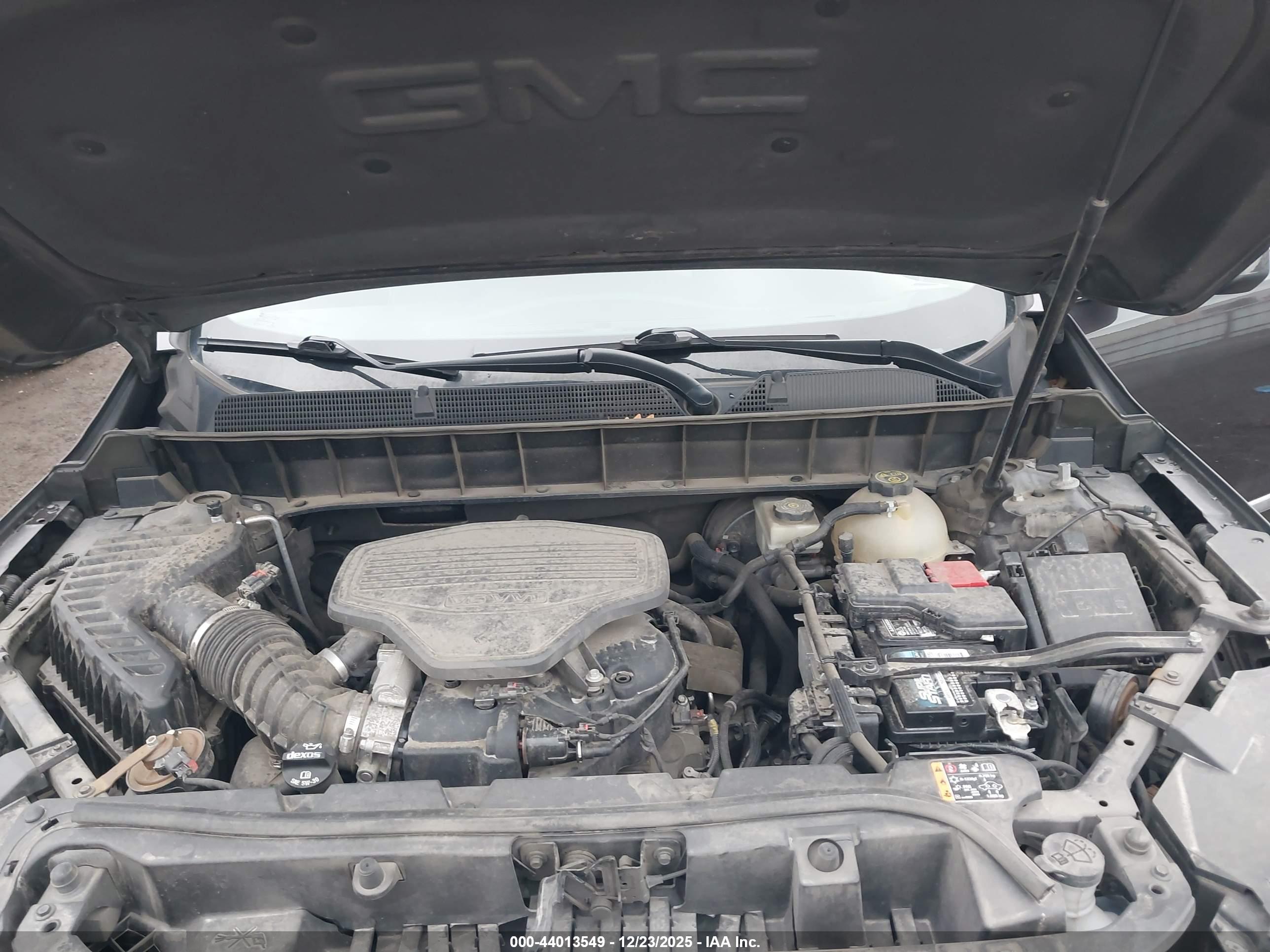 GMC ACADIA image 10