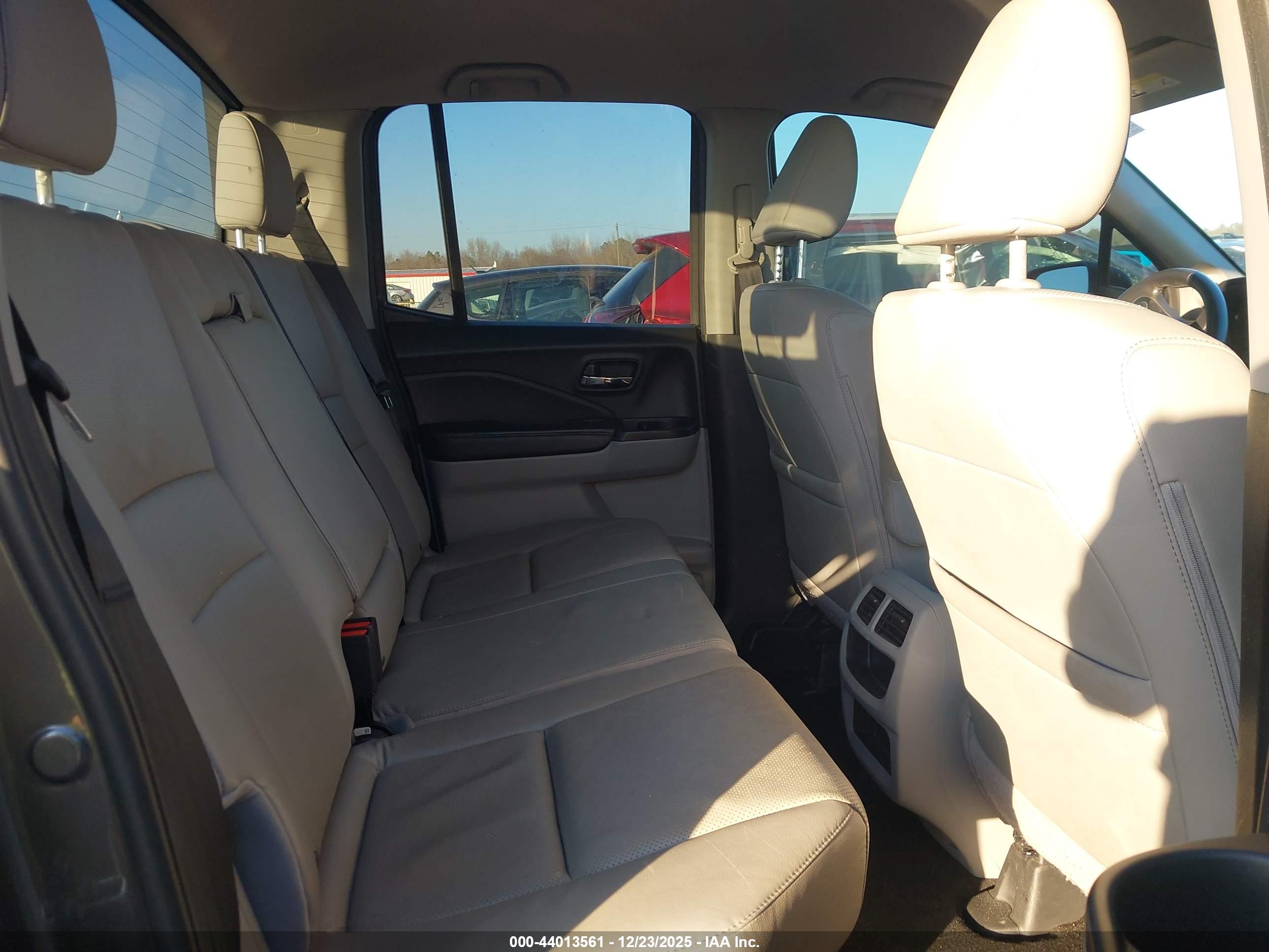 HONDA RIDGELINE image 8