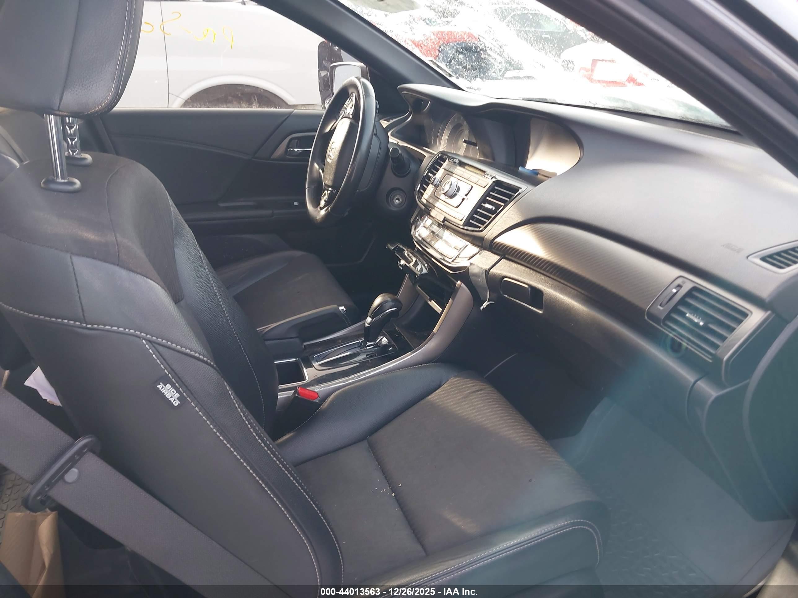 HONDA ACCORD image 5