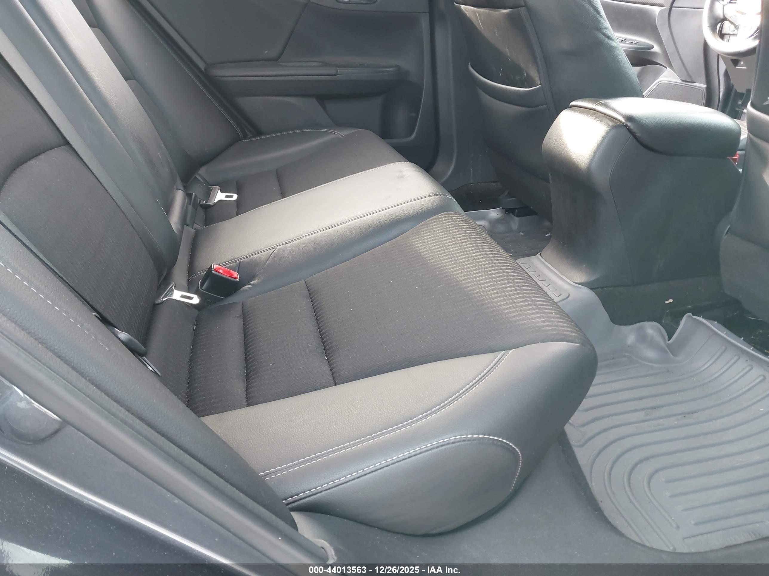 HONDA ACCORD image 8