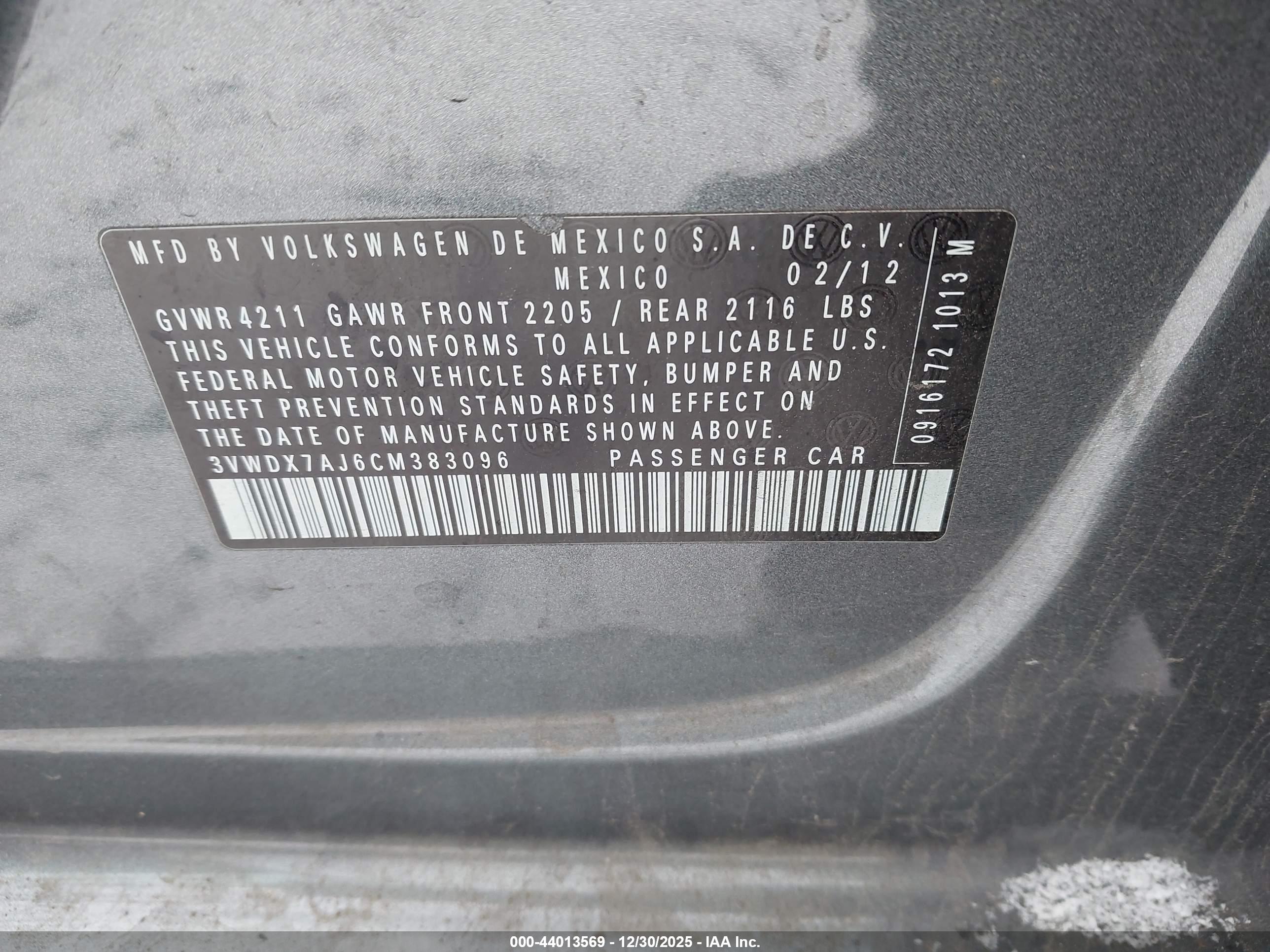 VOLKSWAGEN JETTA image 9