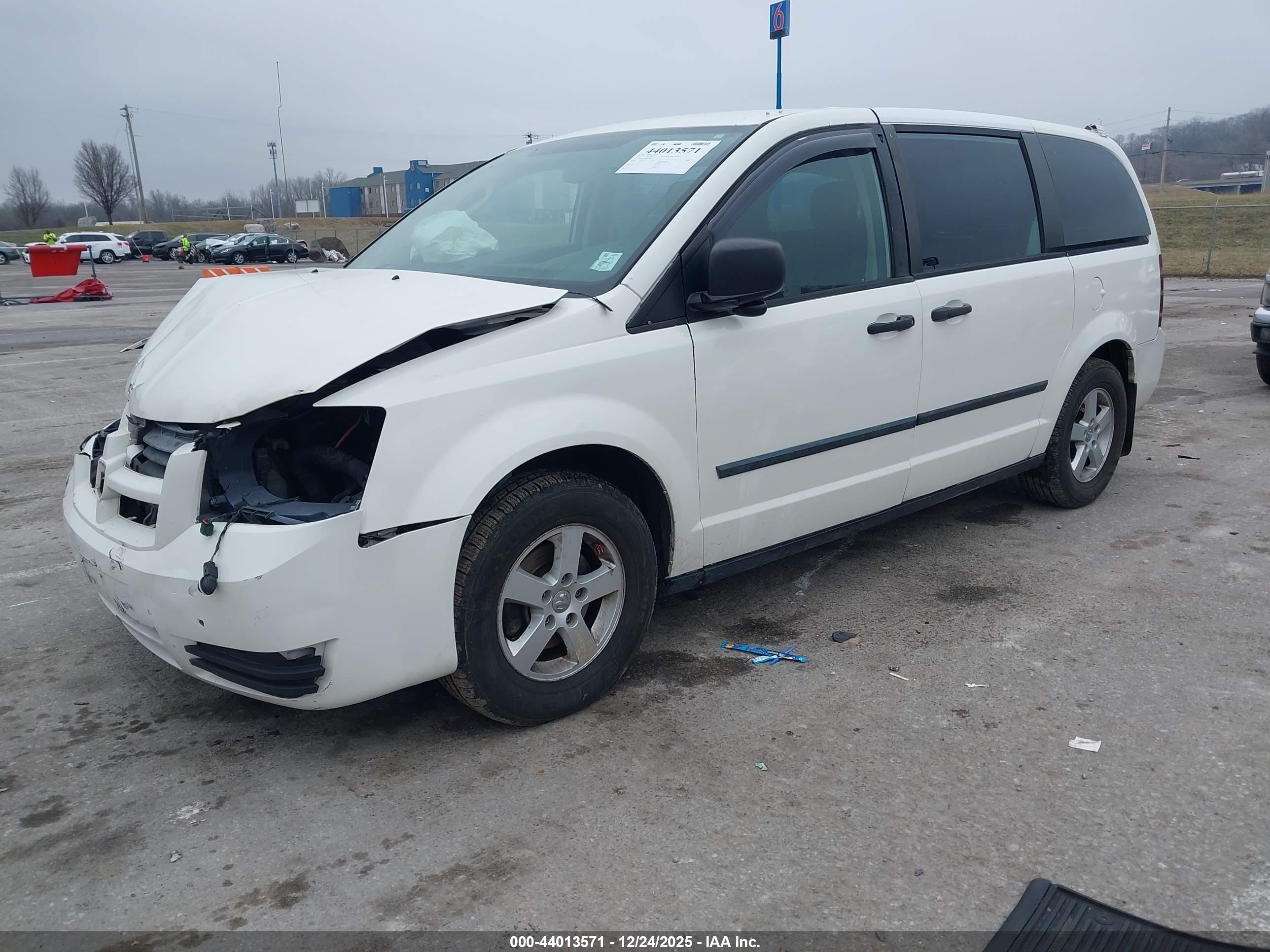 DODGE GRAND image 2