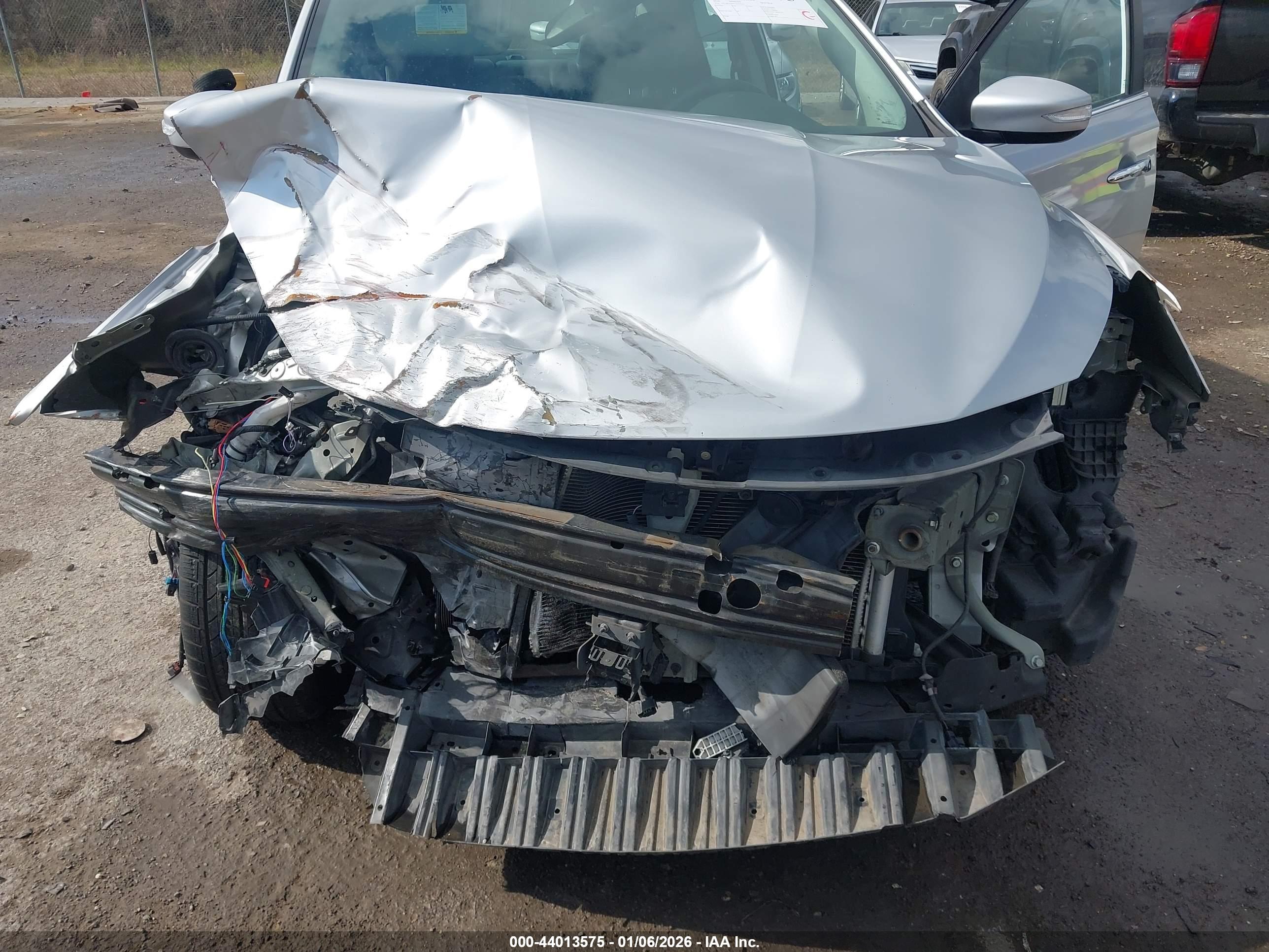 NISSAN SENTRA image 10