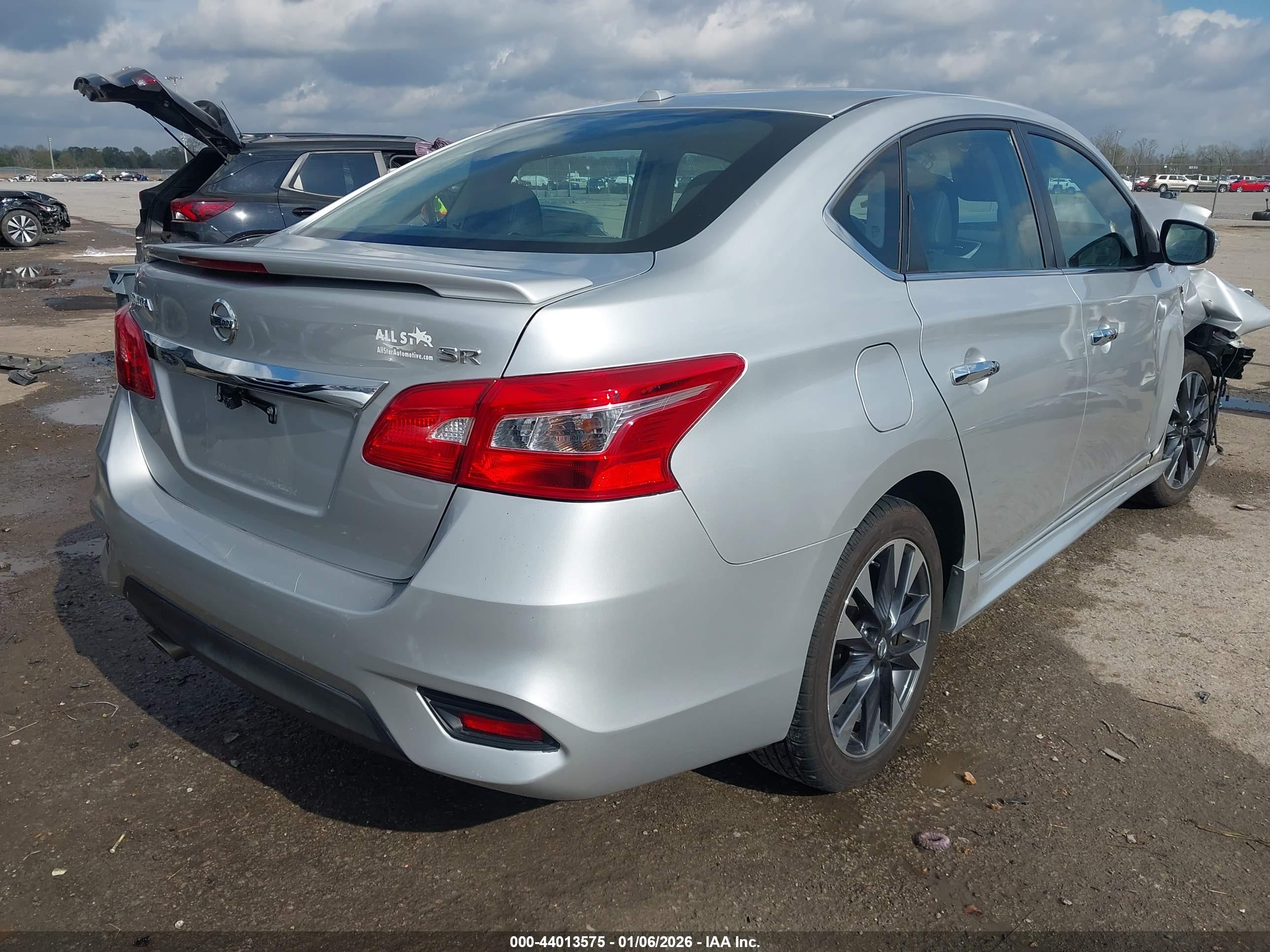 NISSAN SENTRA image 4