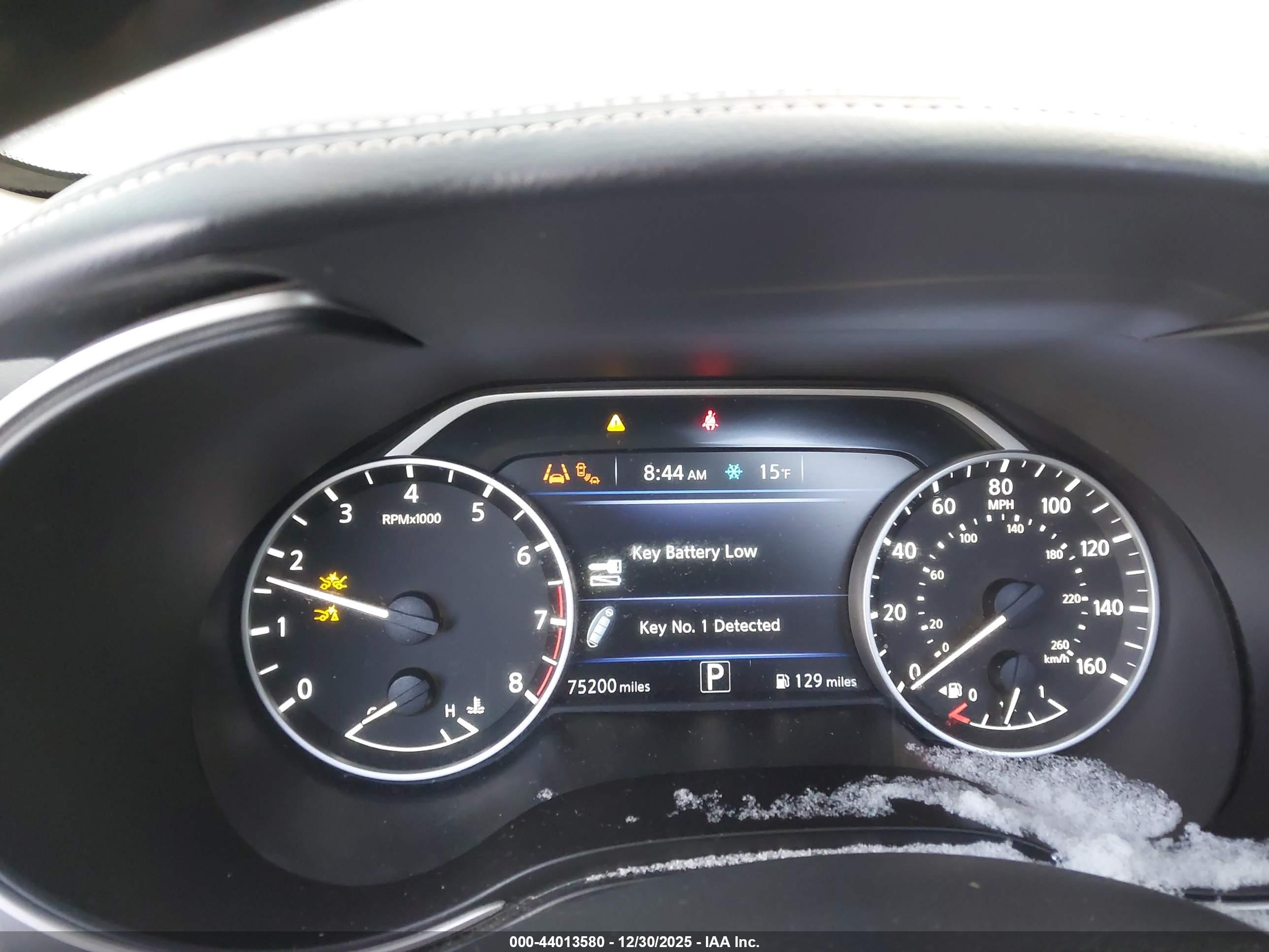 NISSAN MAXIMA image 7