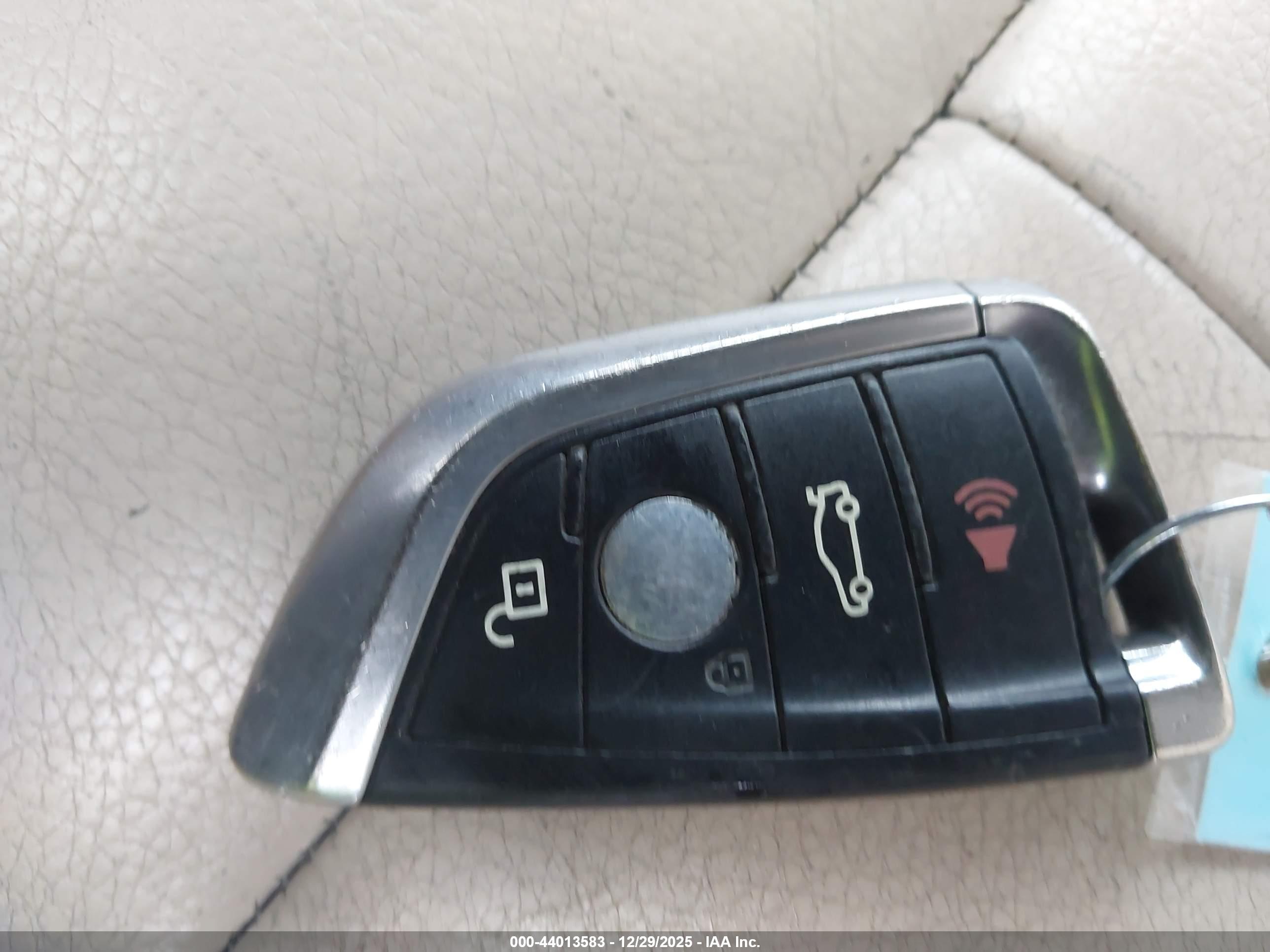 BMW X5 image 11