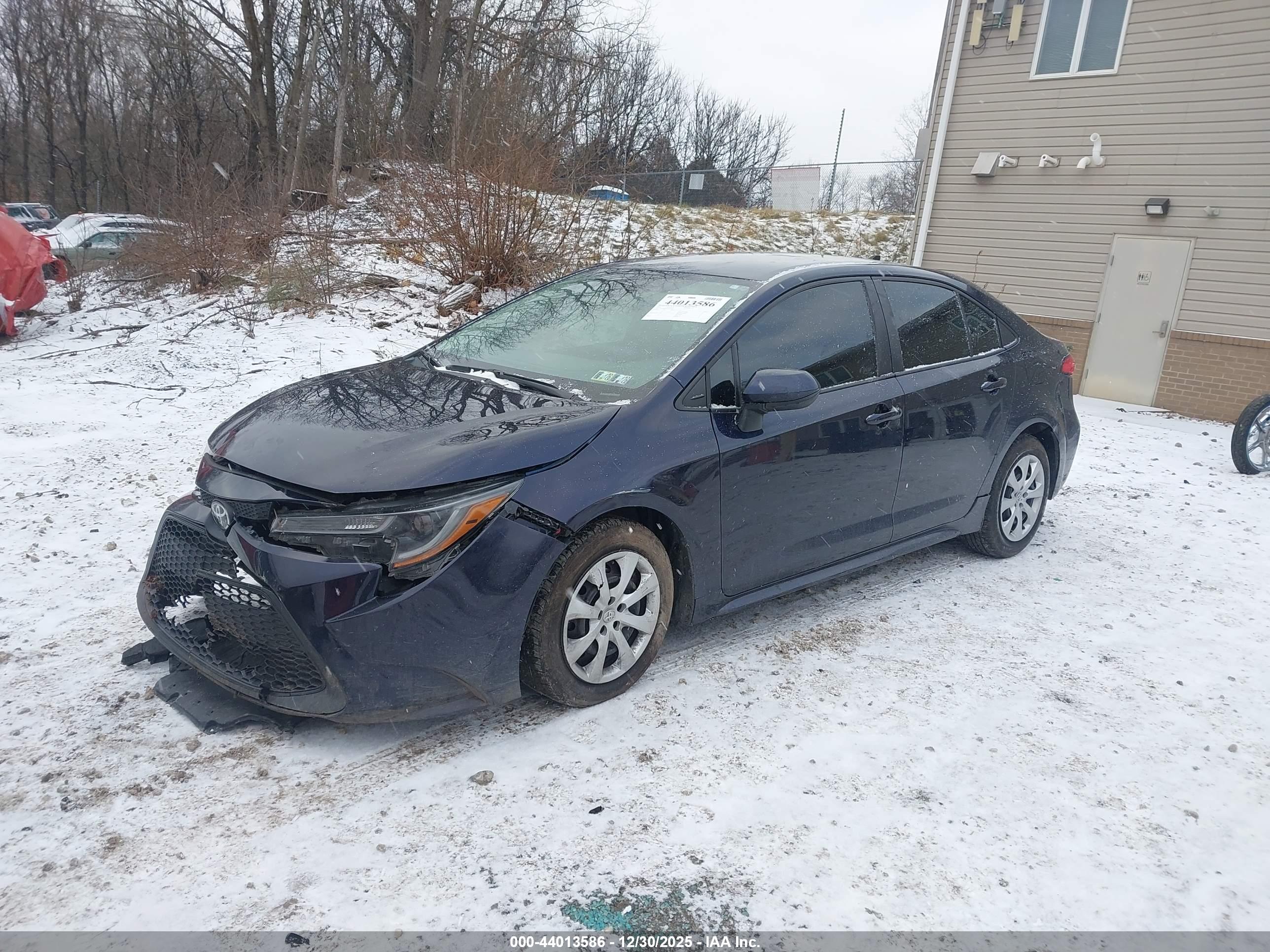 TOYOTA COROLLA image 2