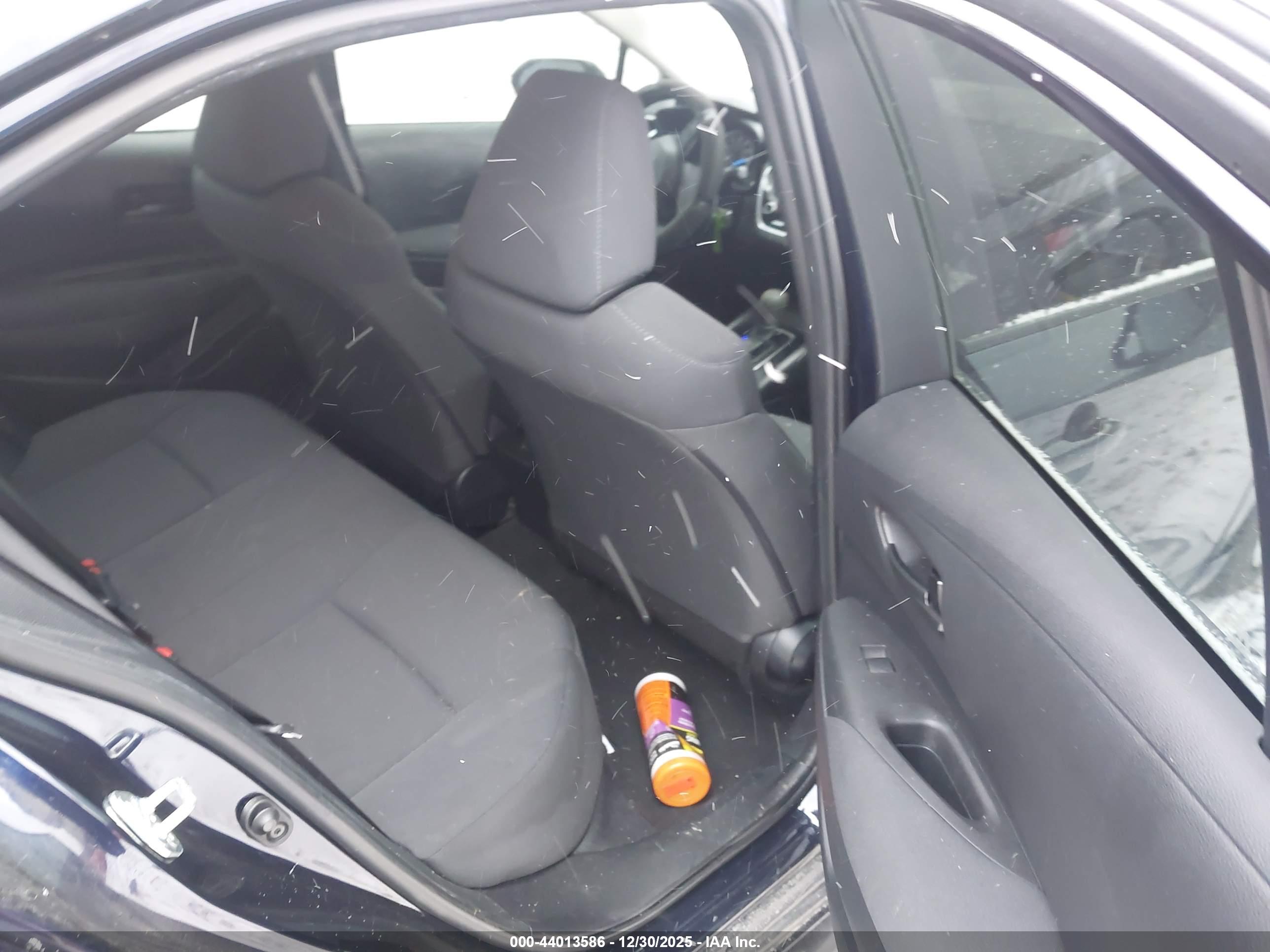 TOYOTA COROLLA image 8