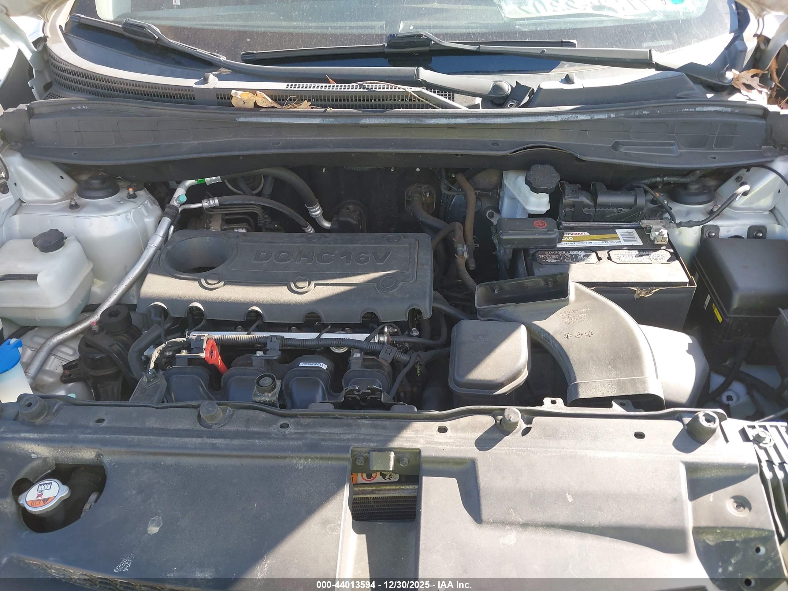 HYUNDAI TUCSON image 10