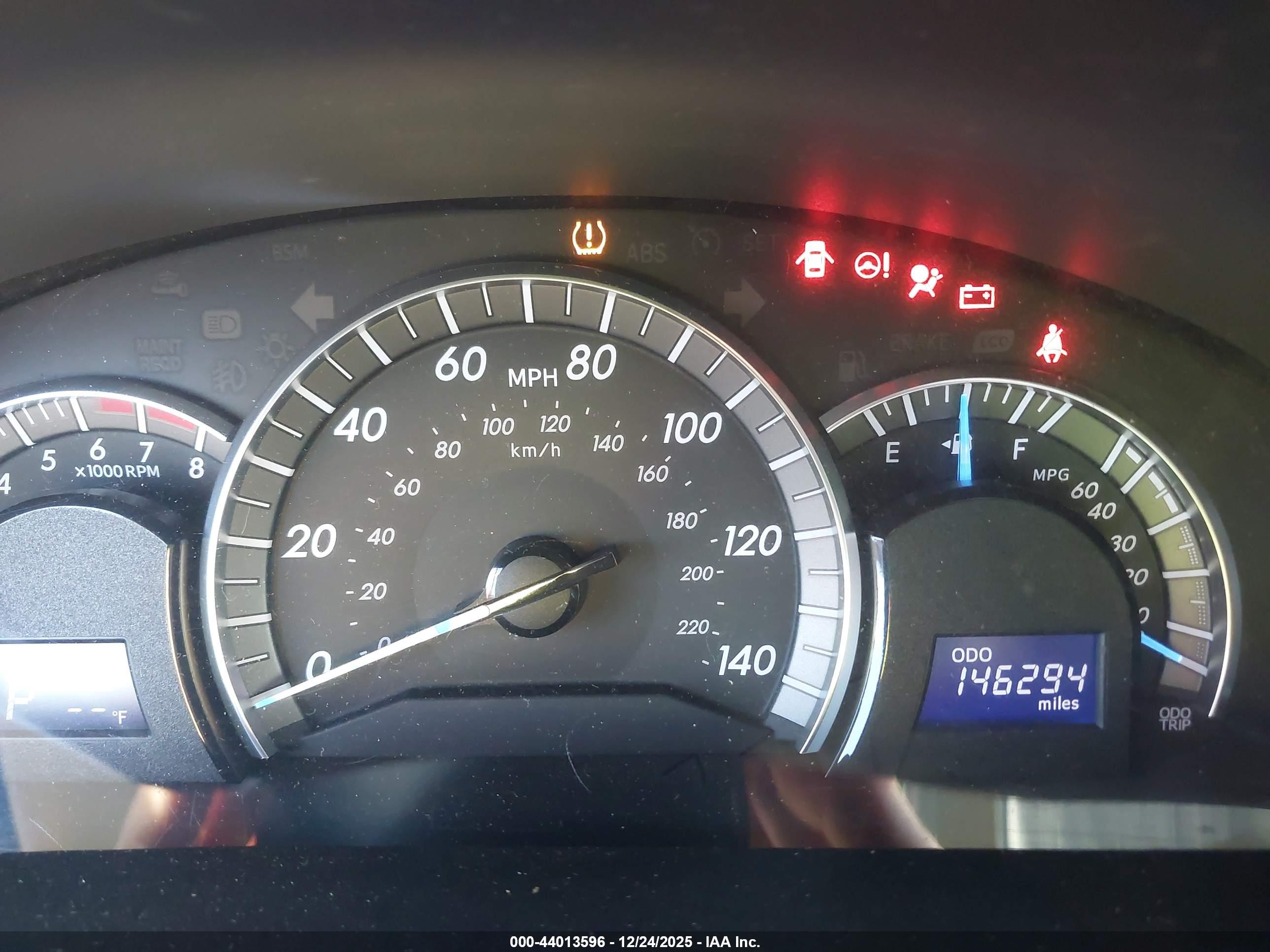 TOYOTA CAMRY image 7