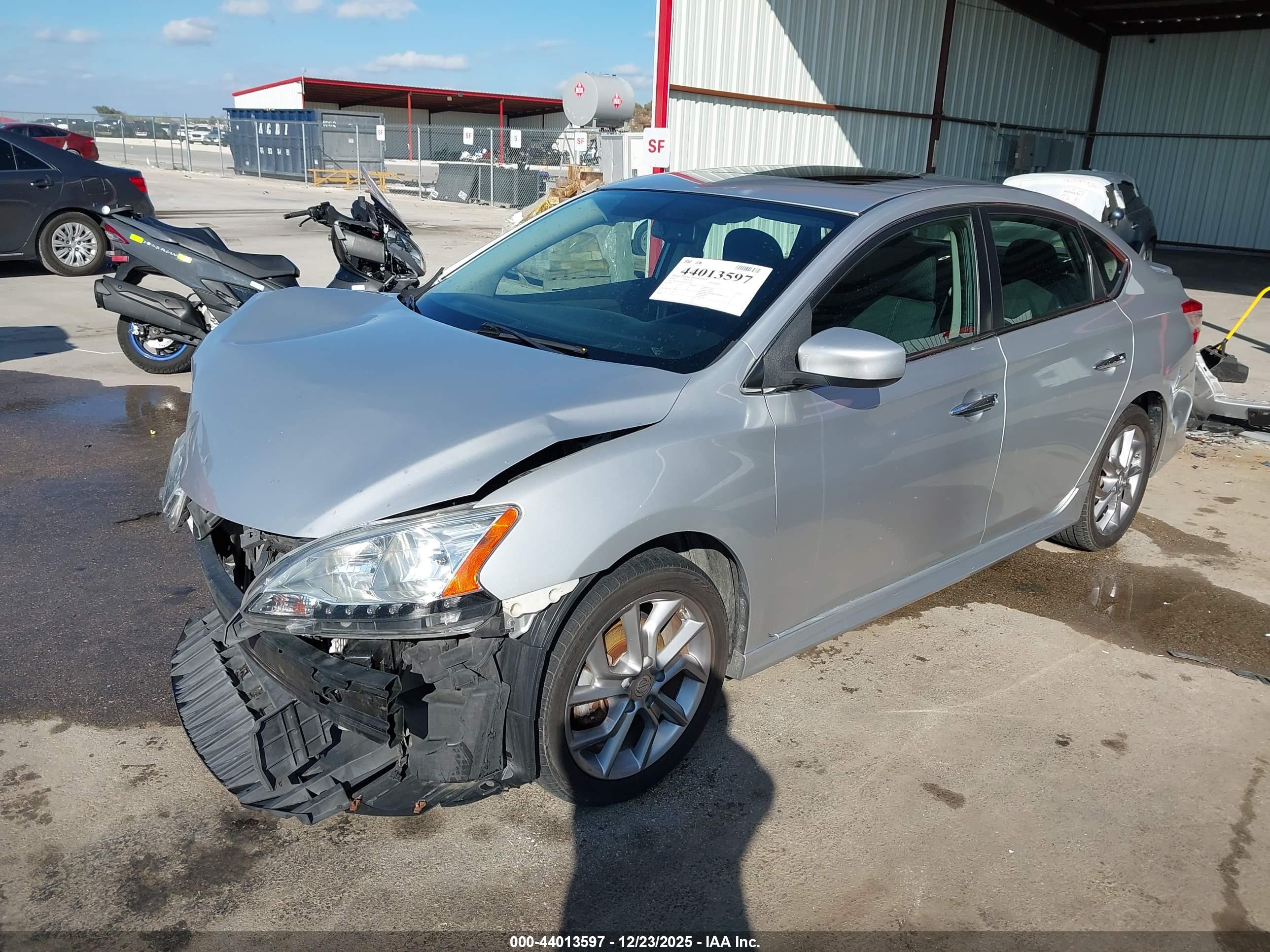 NISSAN SENTRA image 2
