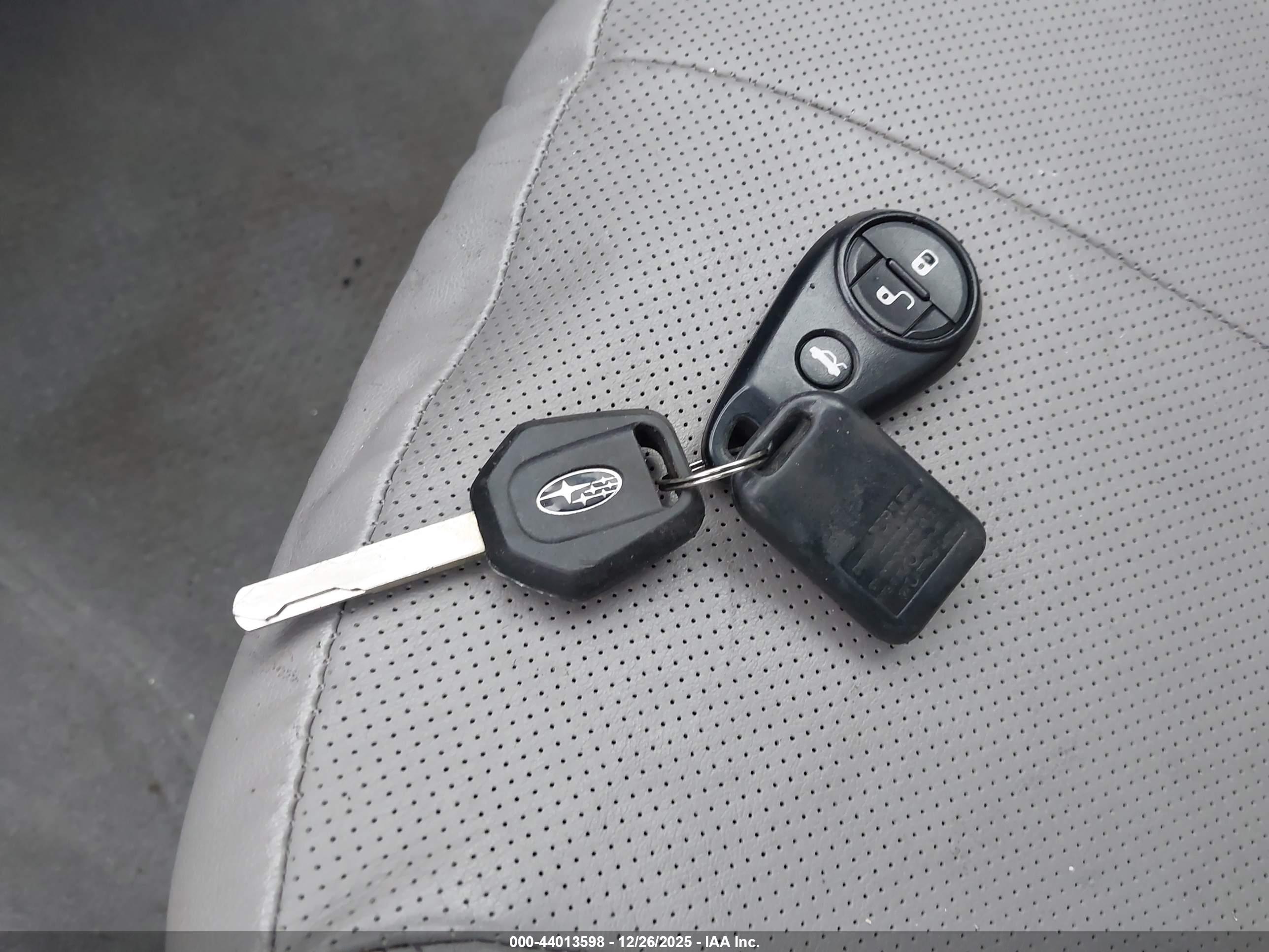 SUBARU FORESTER image 11
