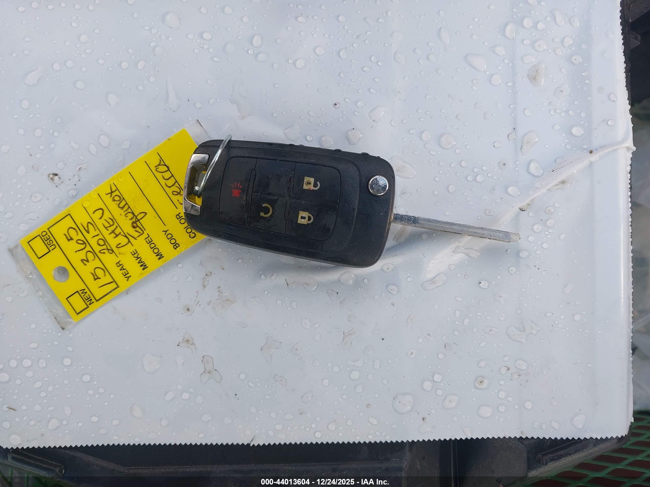 CHEVROLET EQUINOX image 11
