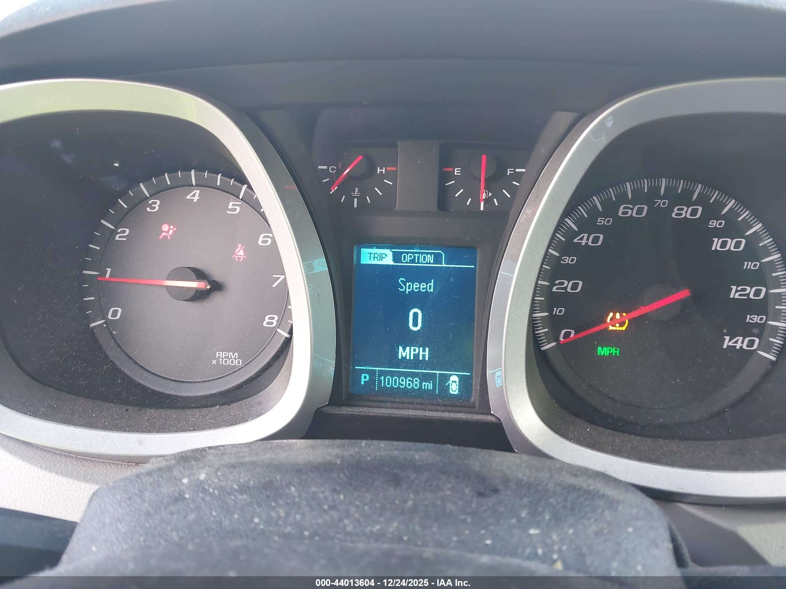 CHEVROLET EQUINOX image 7
