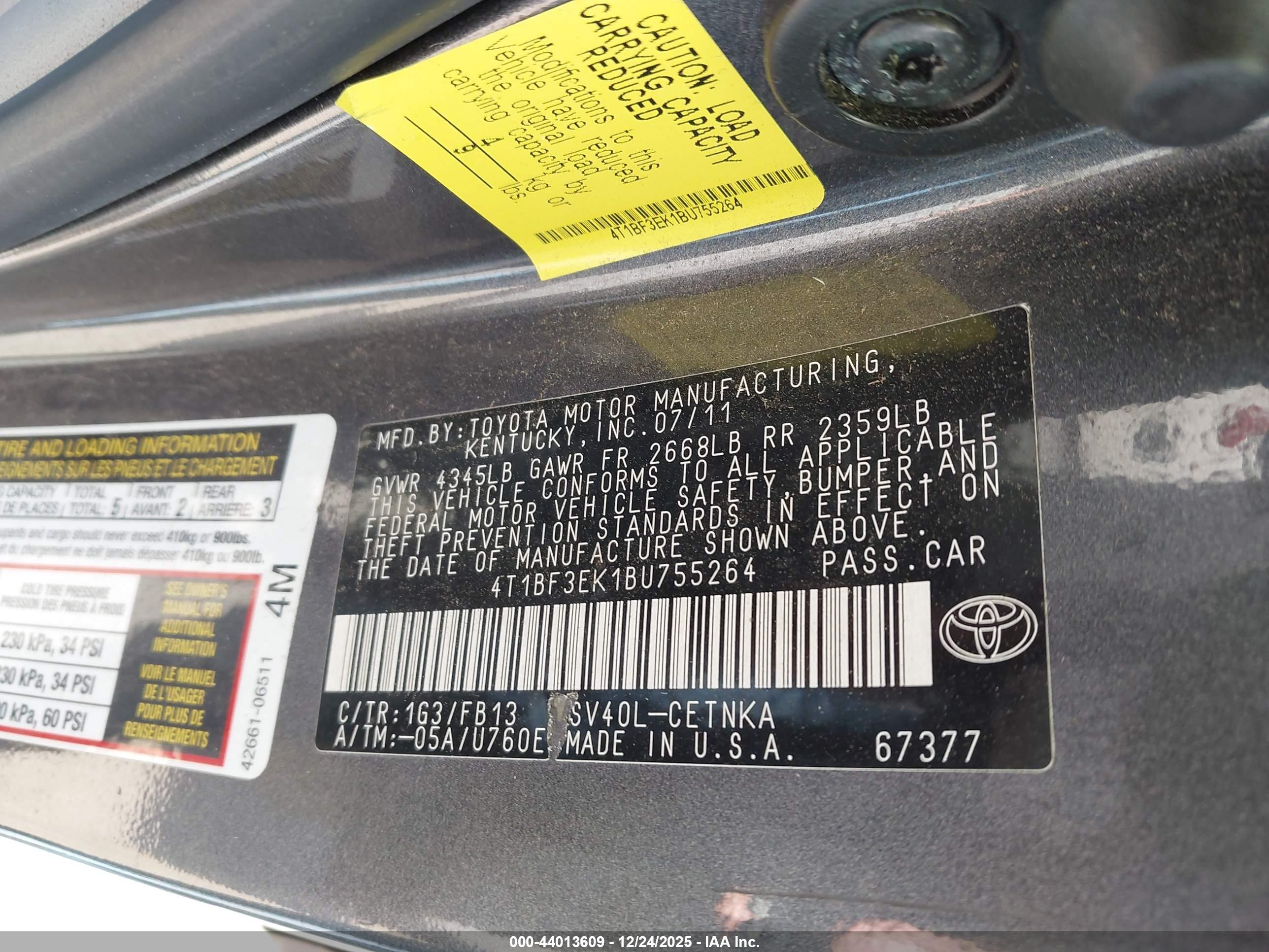TOYOTA CAMRY image 9