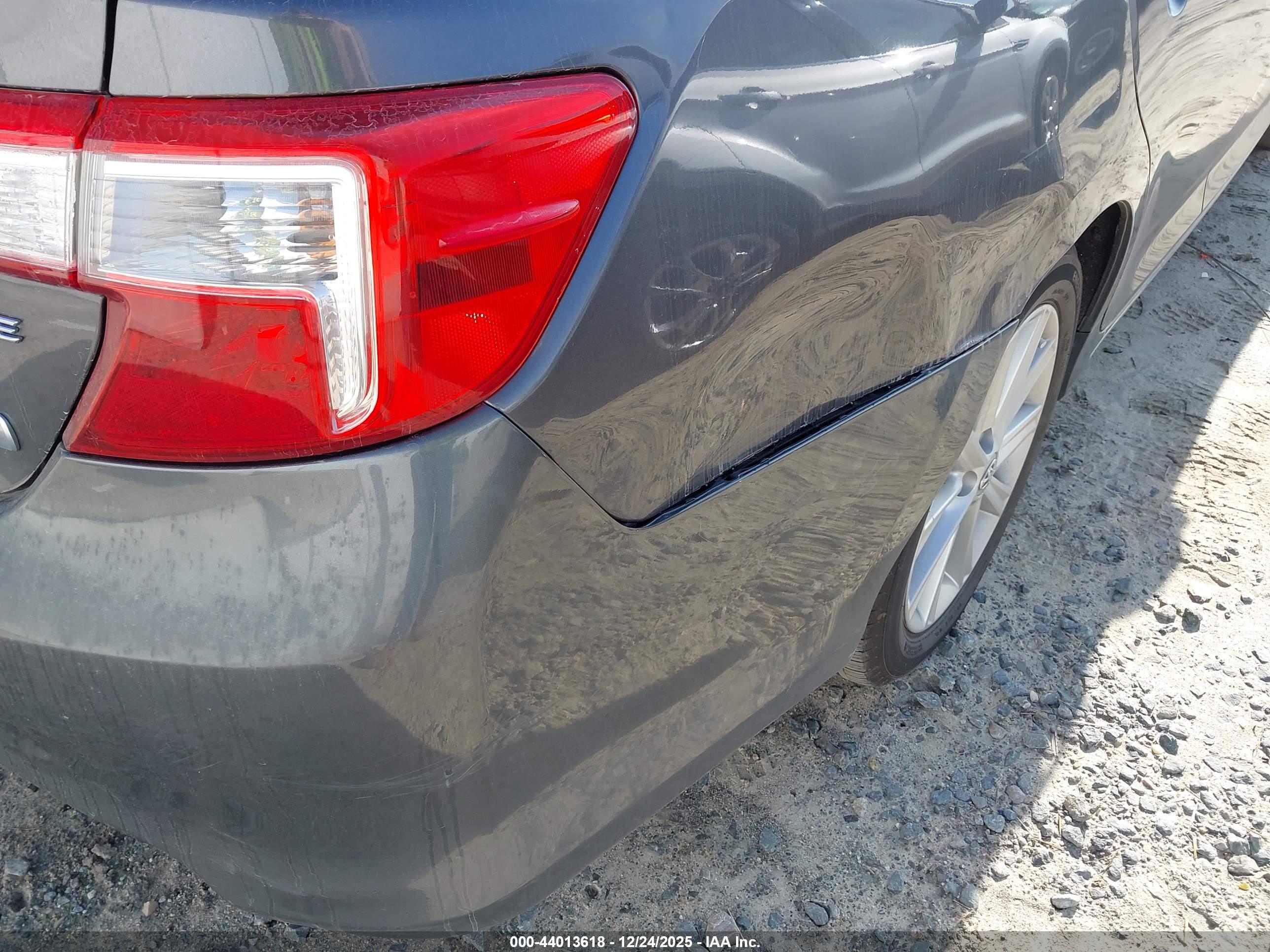 TOYOTA CAMRY image 6