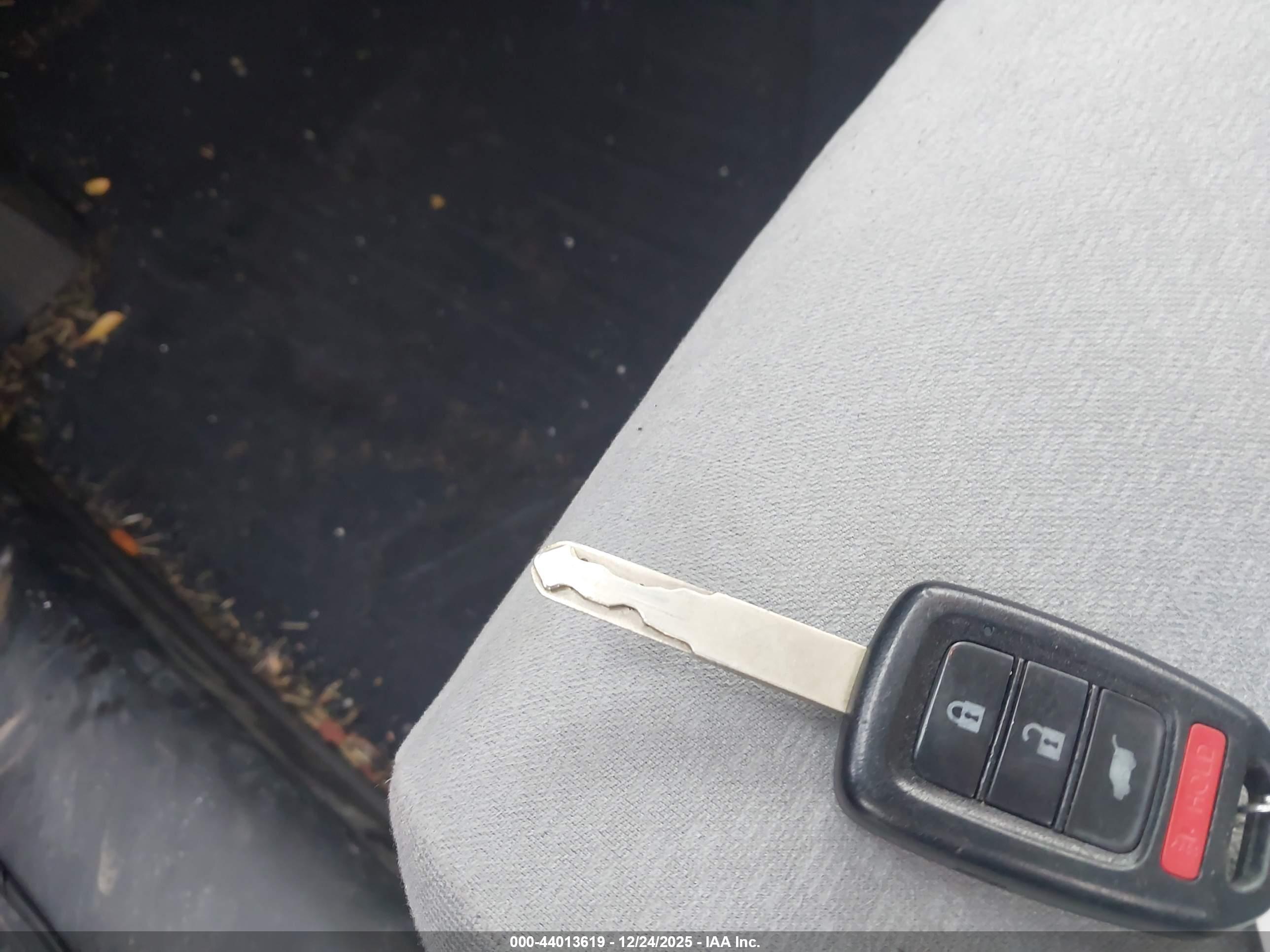 HONDA CR-V image 11