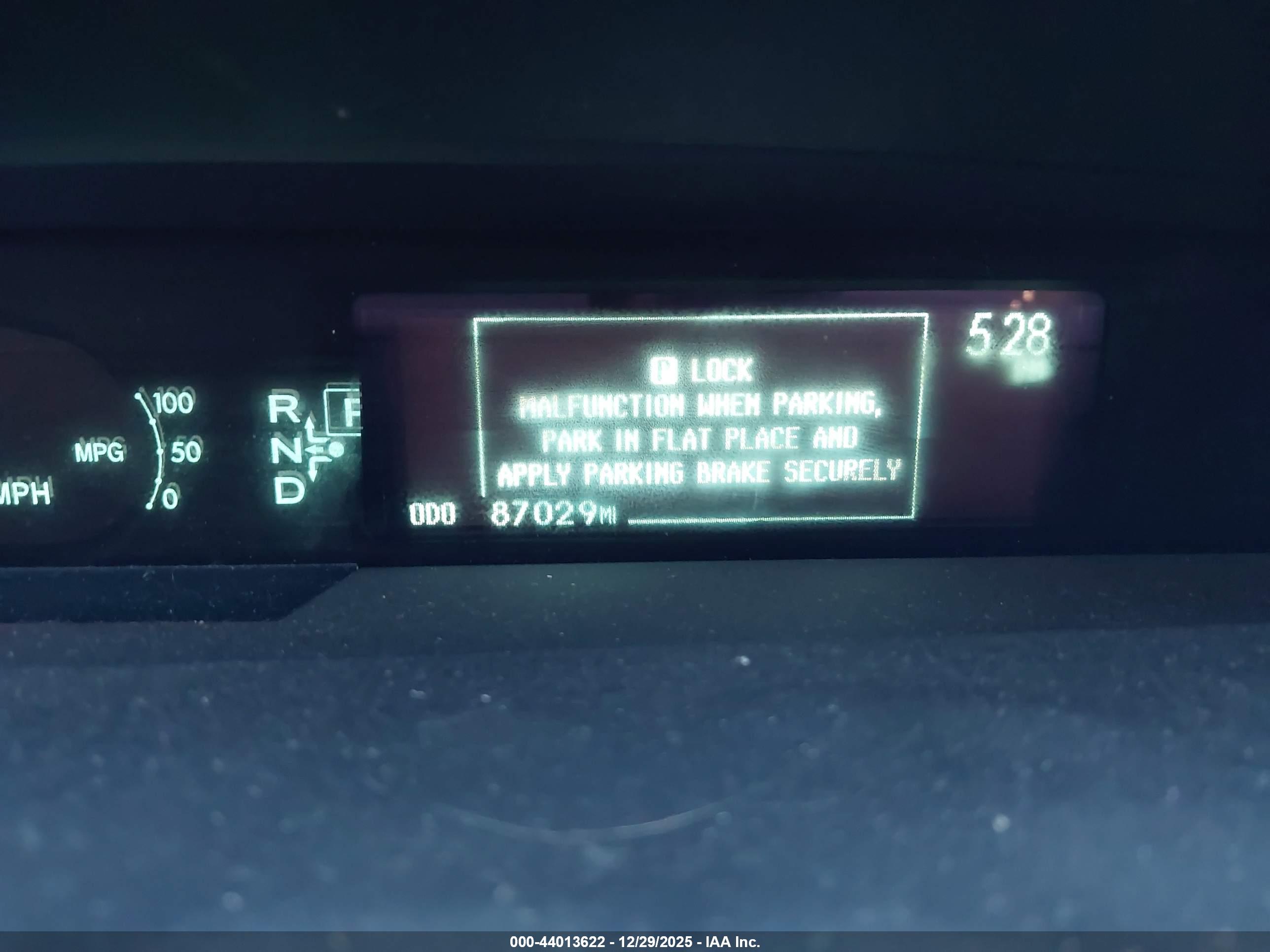 TOYOTA PRIUS image 7