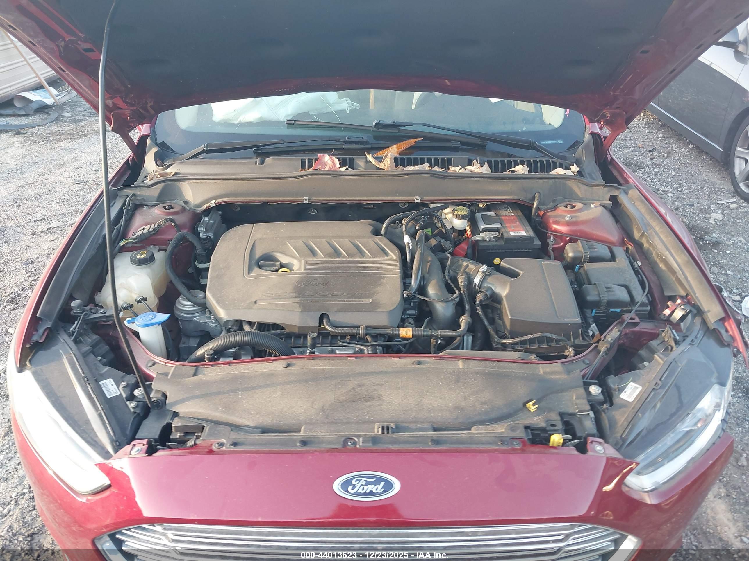 FORD FUSION image 10
