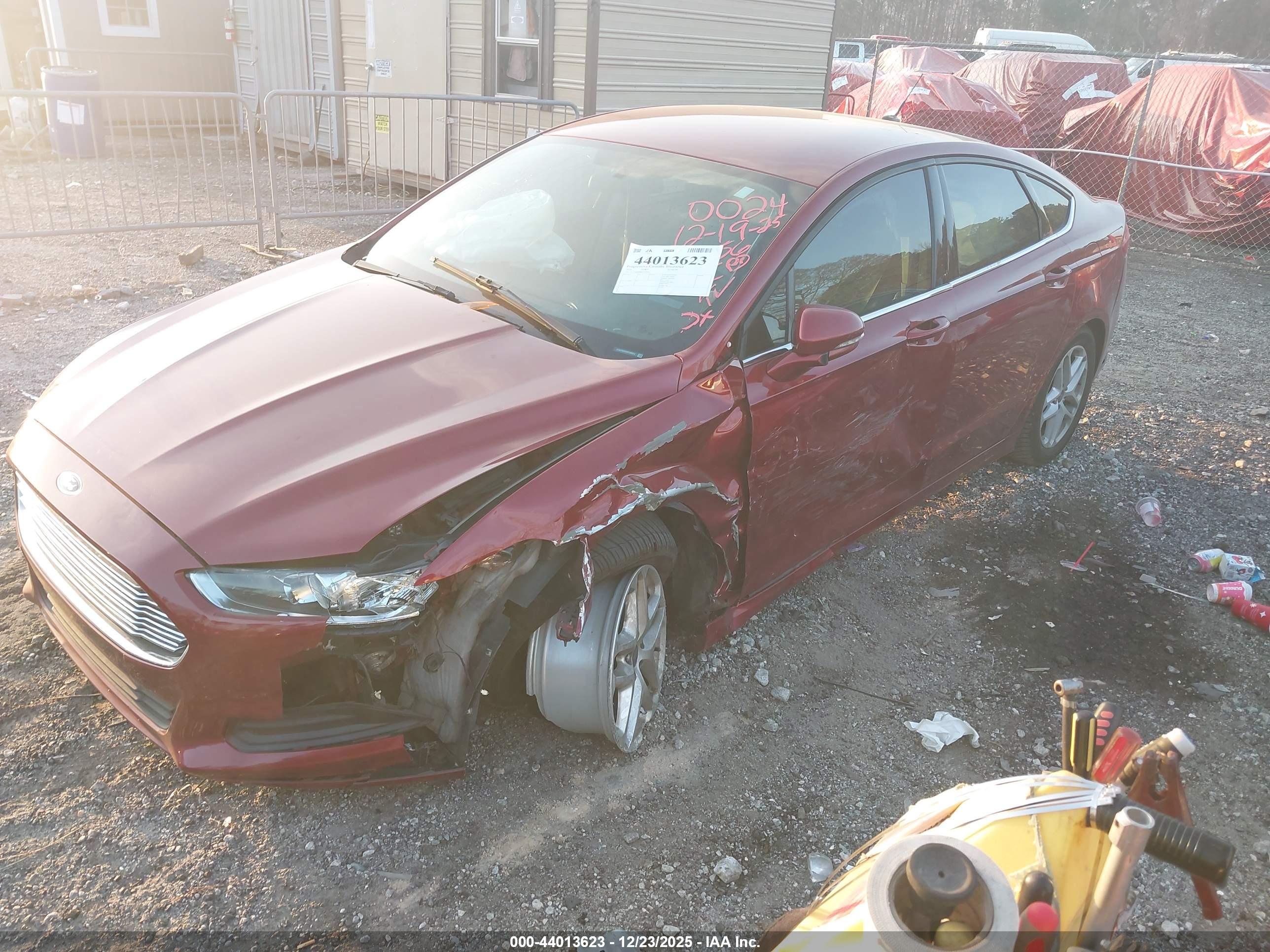 FORD FUSION image 2