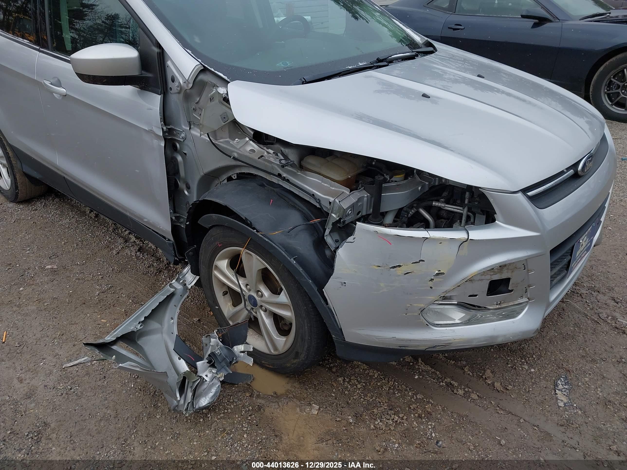 FORD ESCAPE image 6