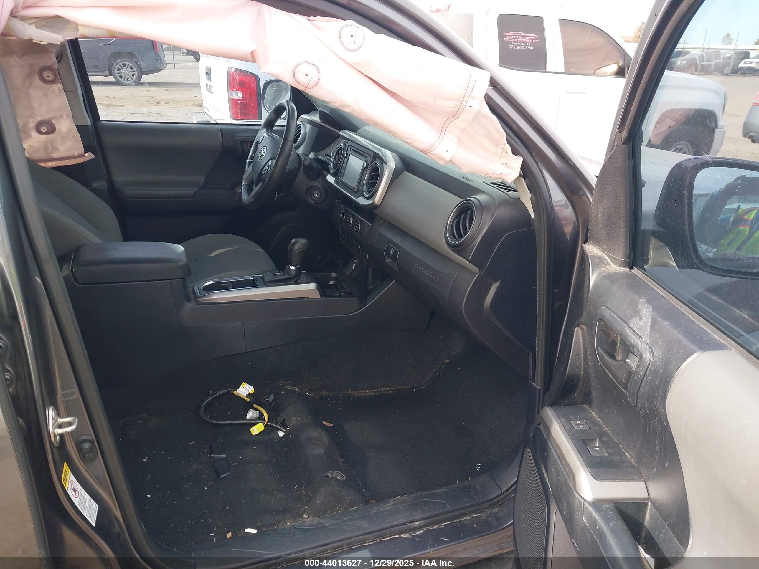 TOYOTA TACOMA image 5