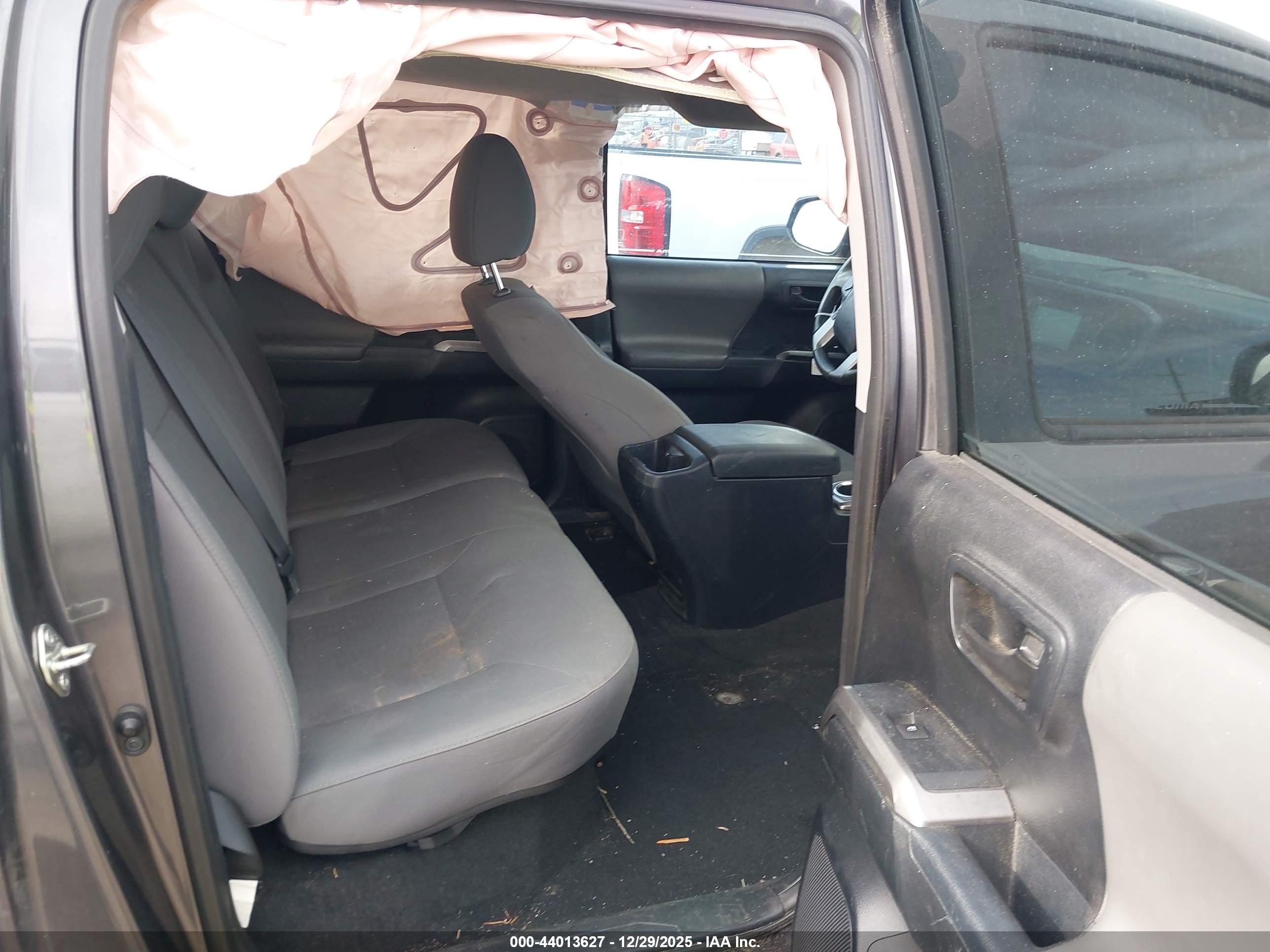 TOYOTA TACOMA image 8