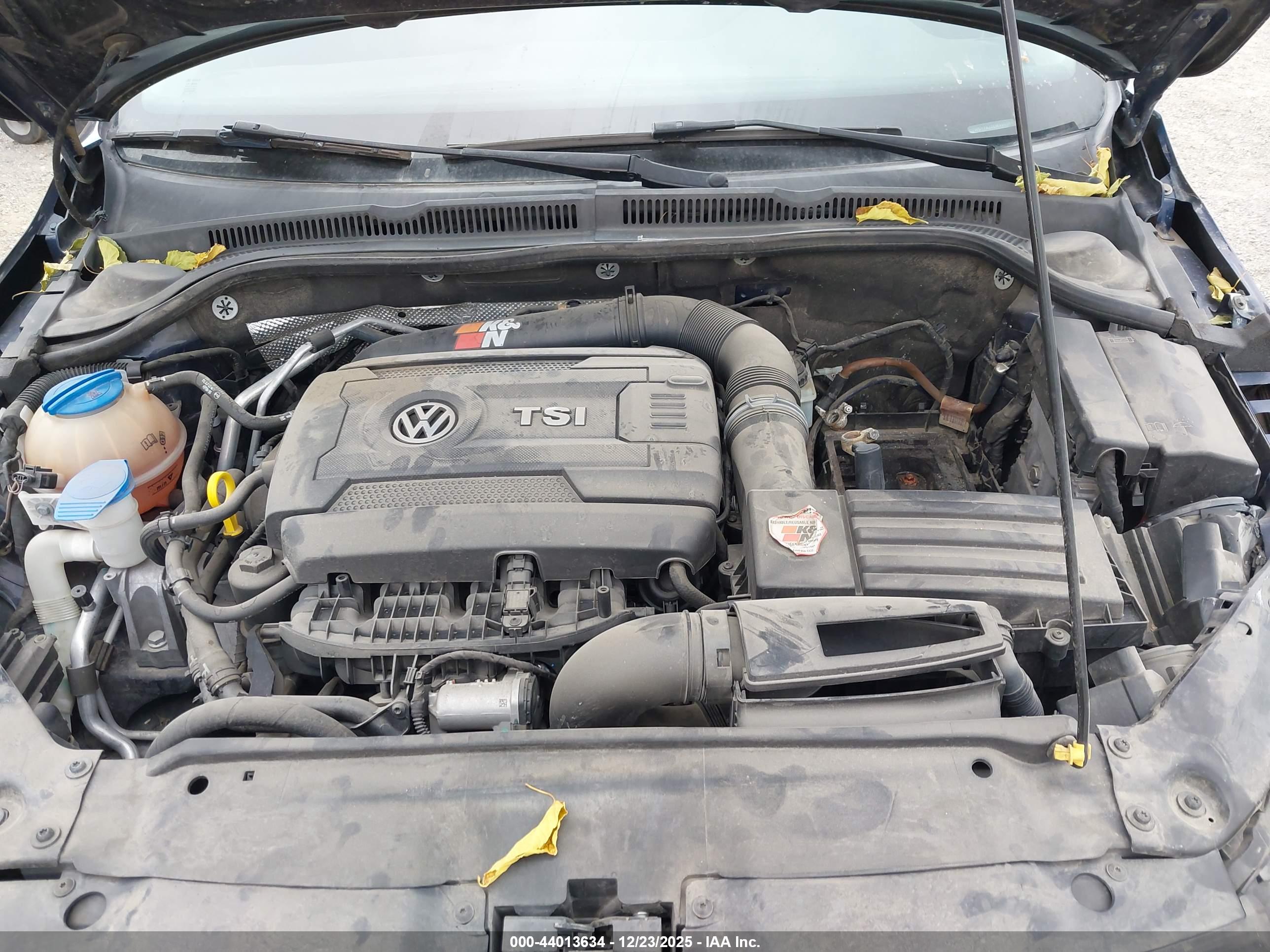 VOLKSWAGEN JETTA image 10