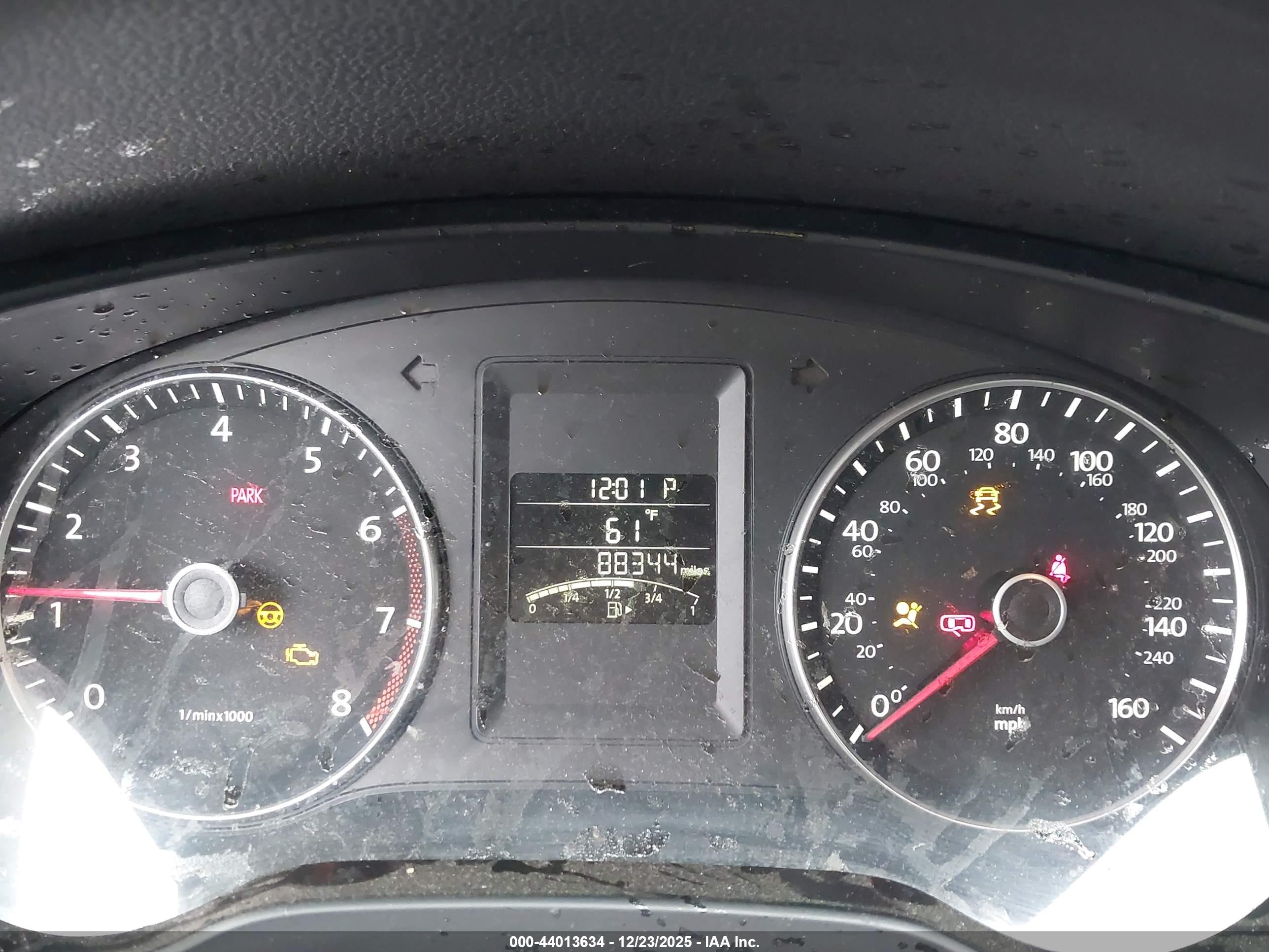 VOLKSWAGEN JETTA image 7