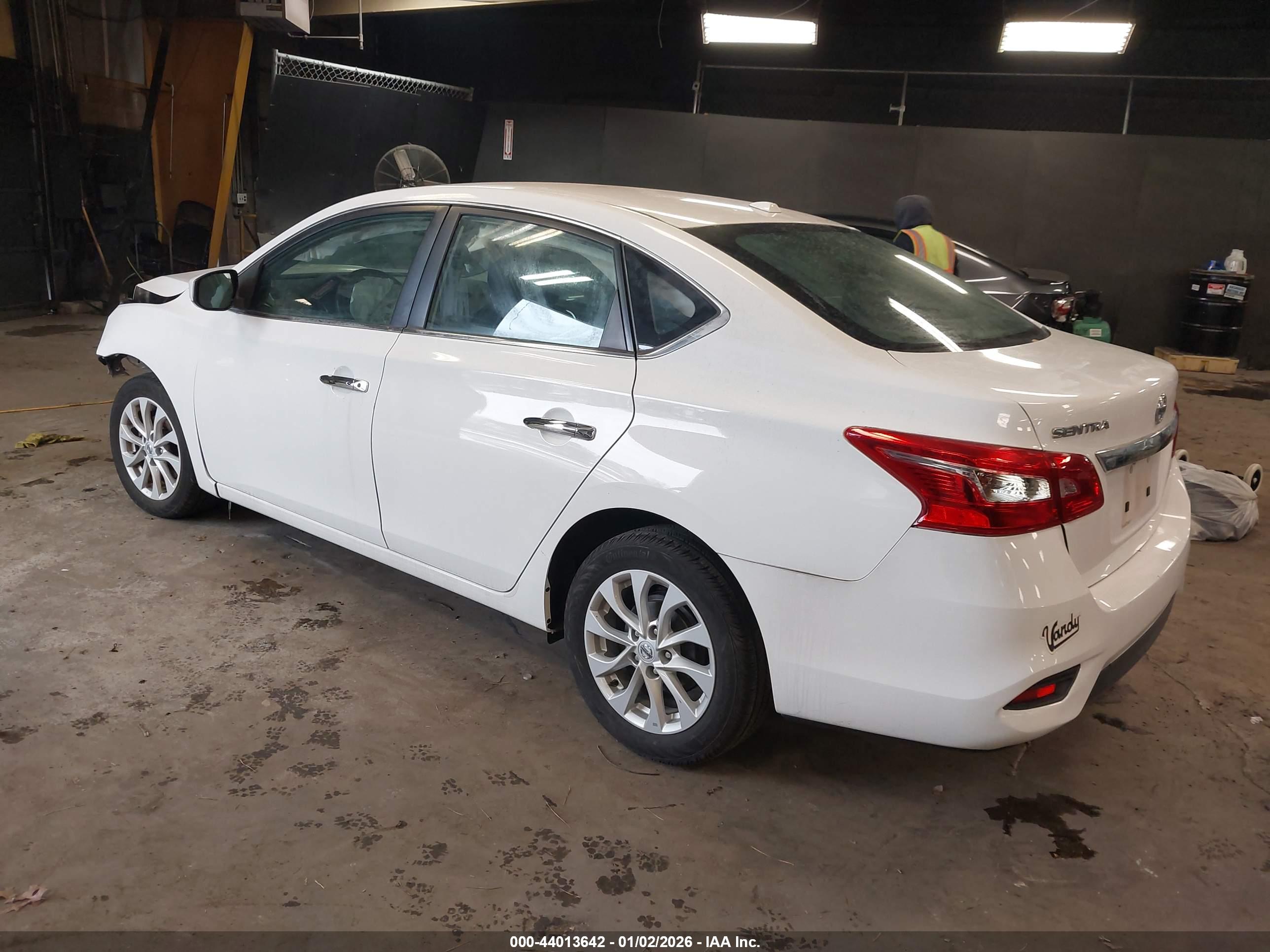 NISSAN SENTRA image 3