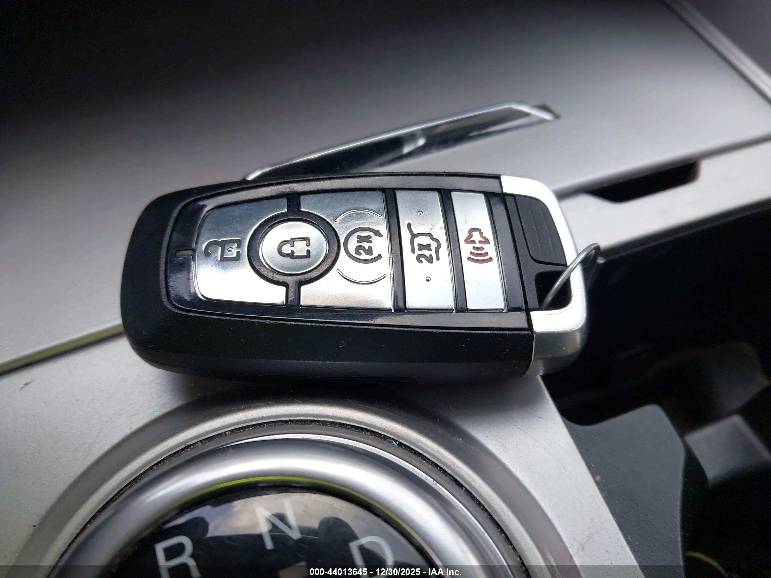 FORD EXPLORER image 11