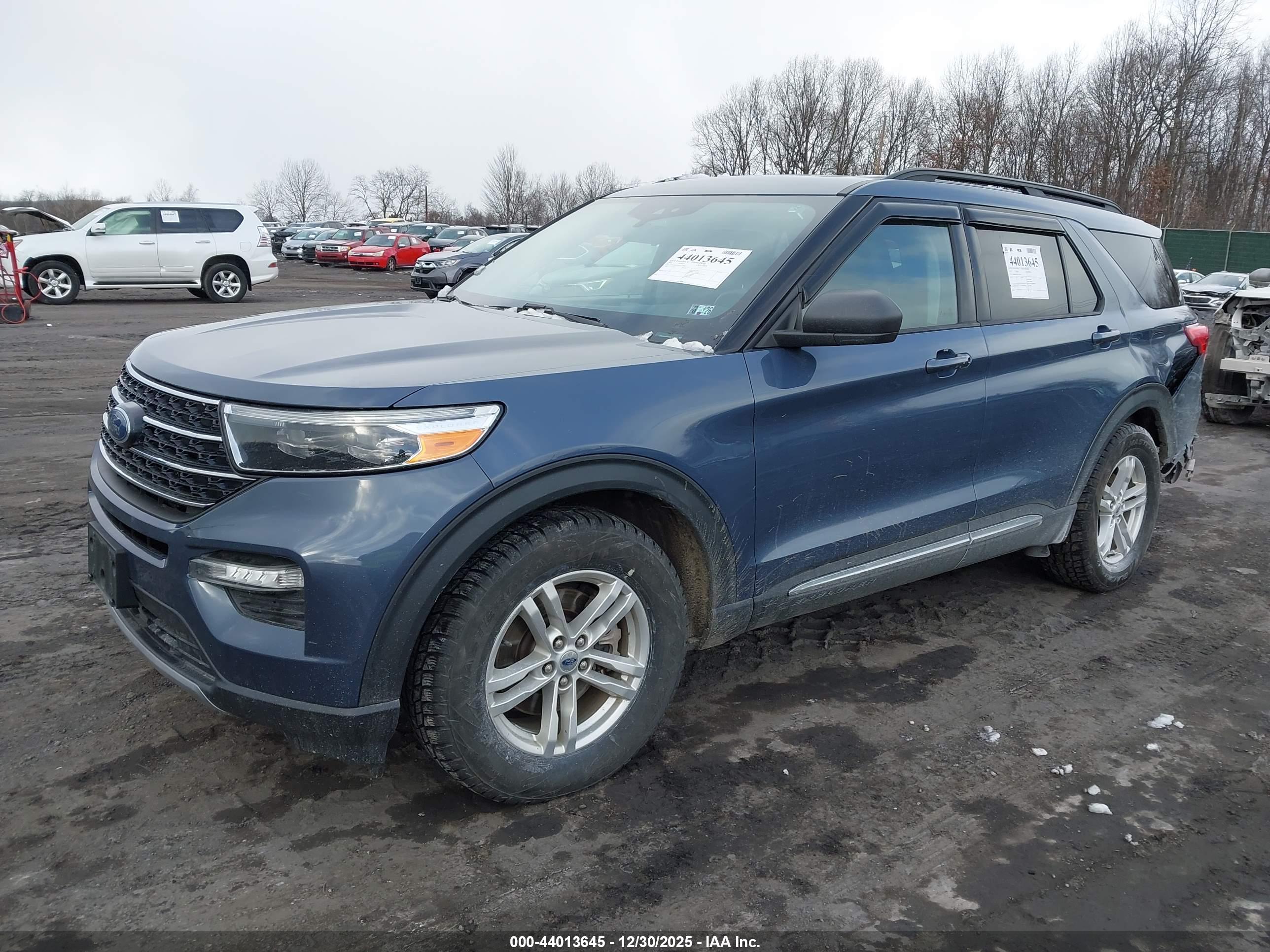 FORD EXPLORER image 2