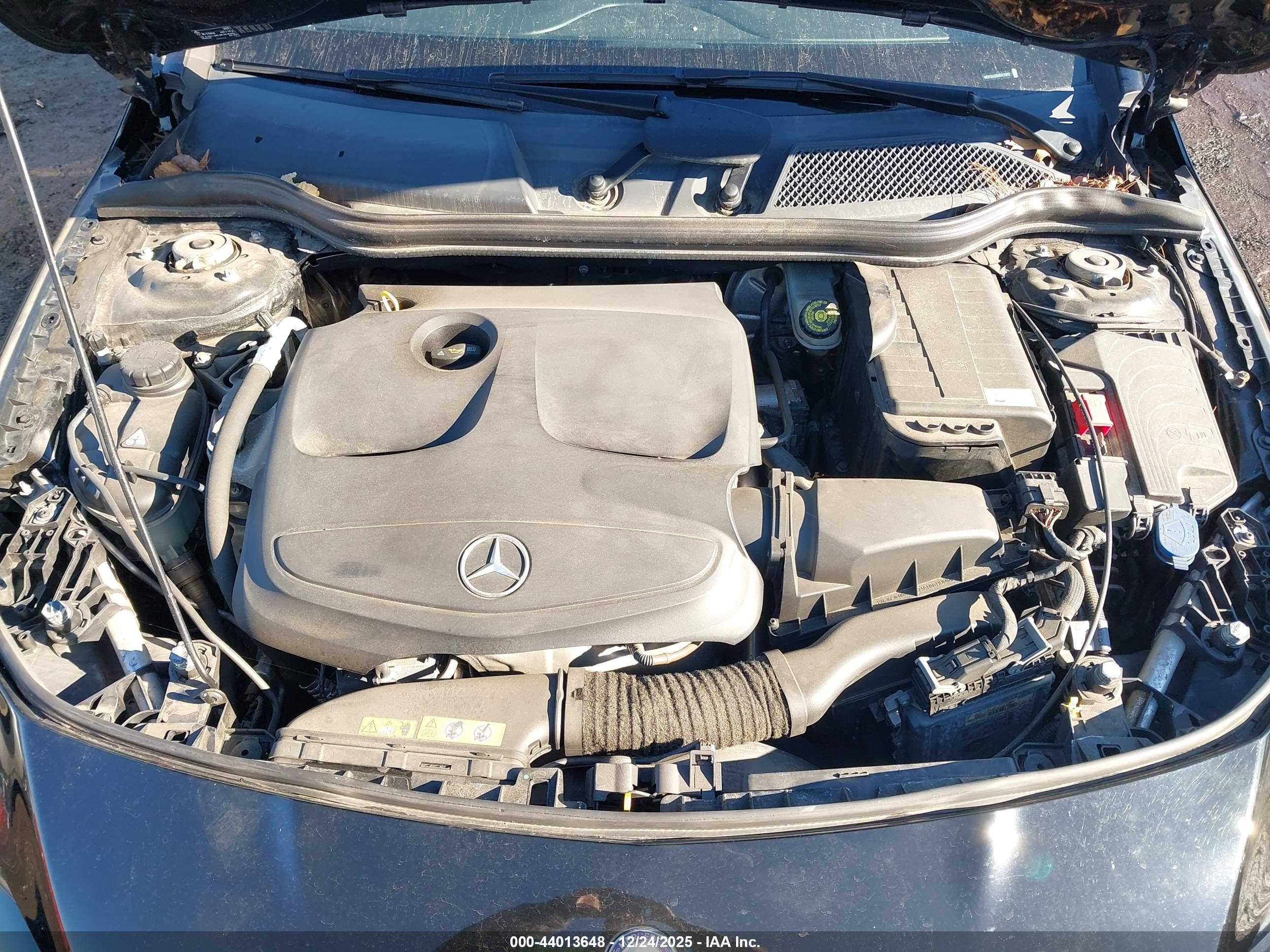 MERCEDES-BENZ CLA image 10