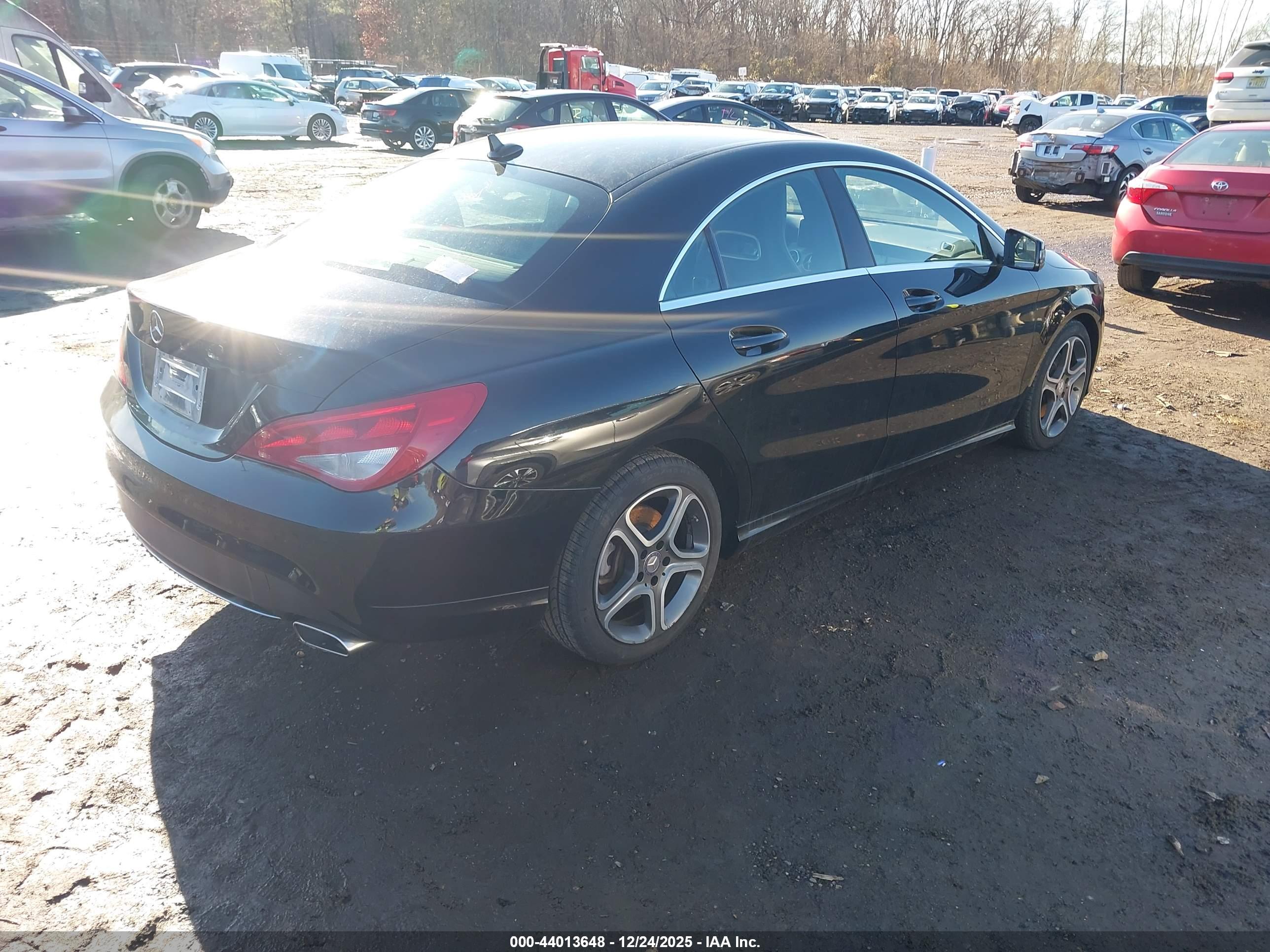 MERCEDES-BENZ CLA image 4