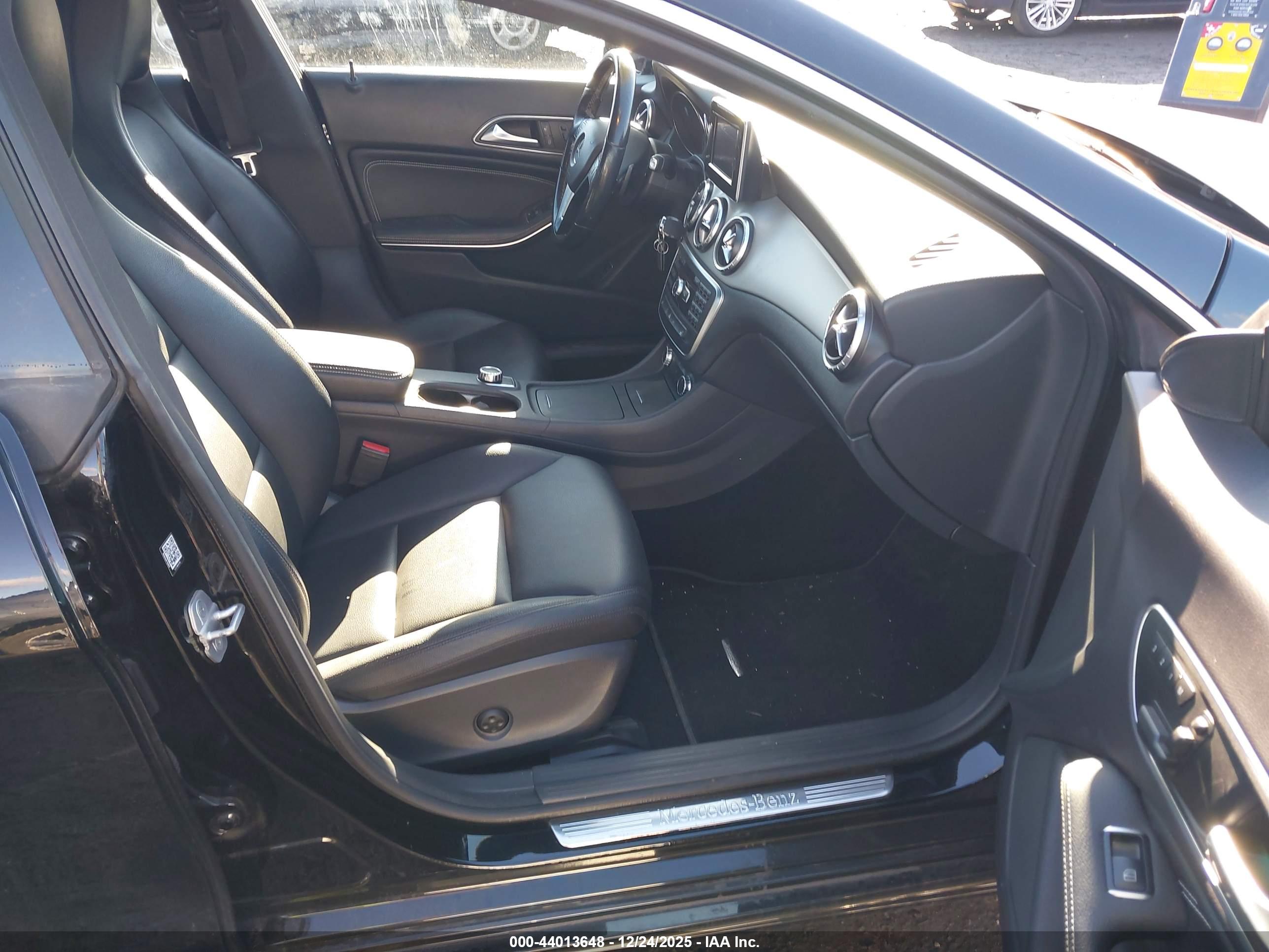 MERCEDES-BENZ CLA image 5