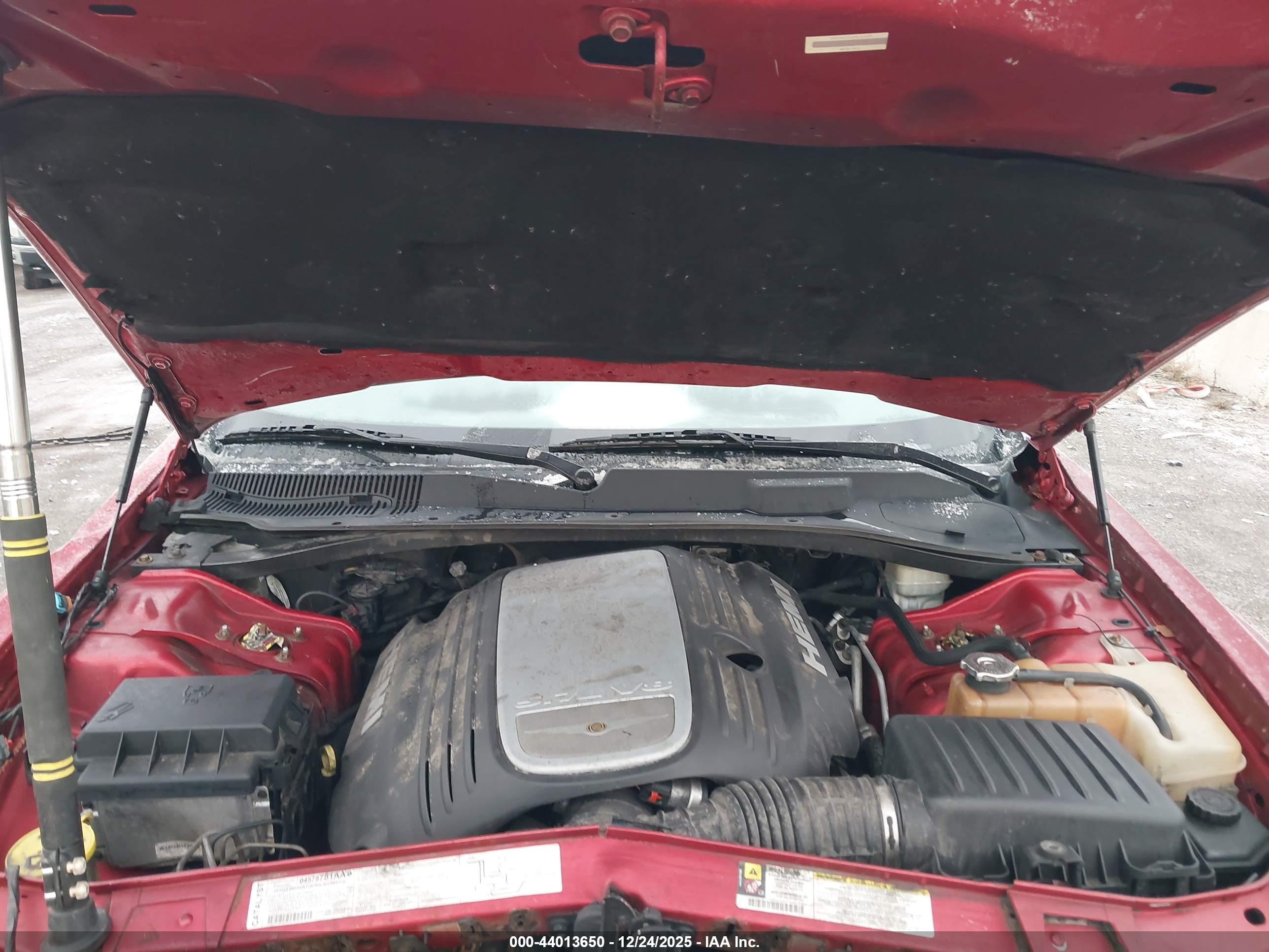 CHRYSLER 300C image 10