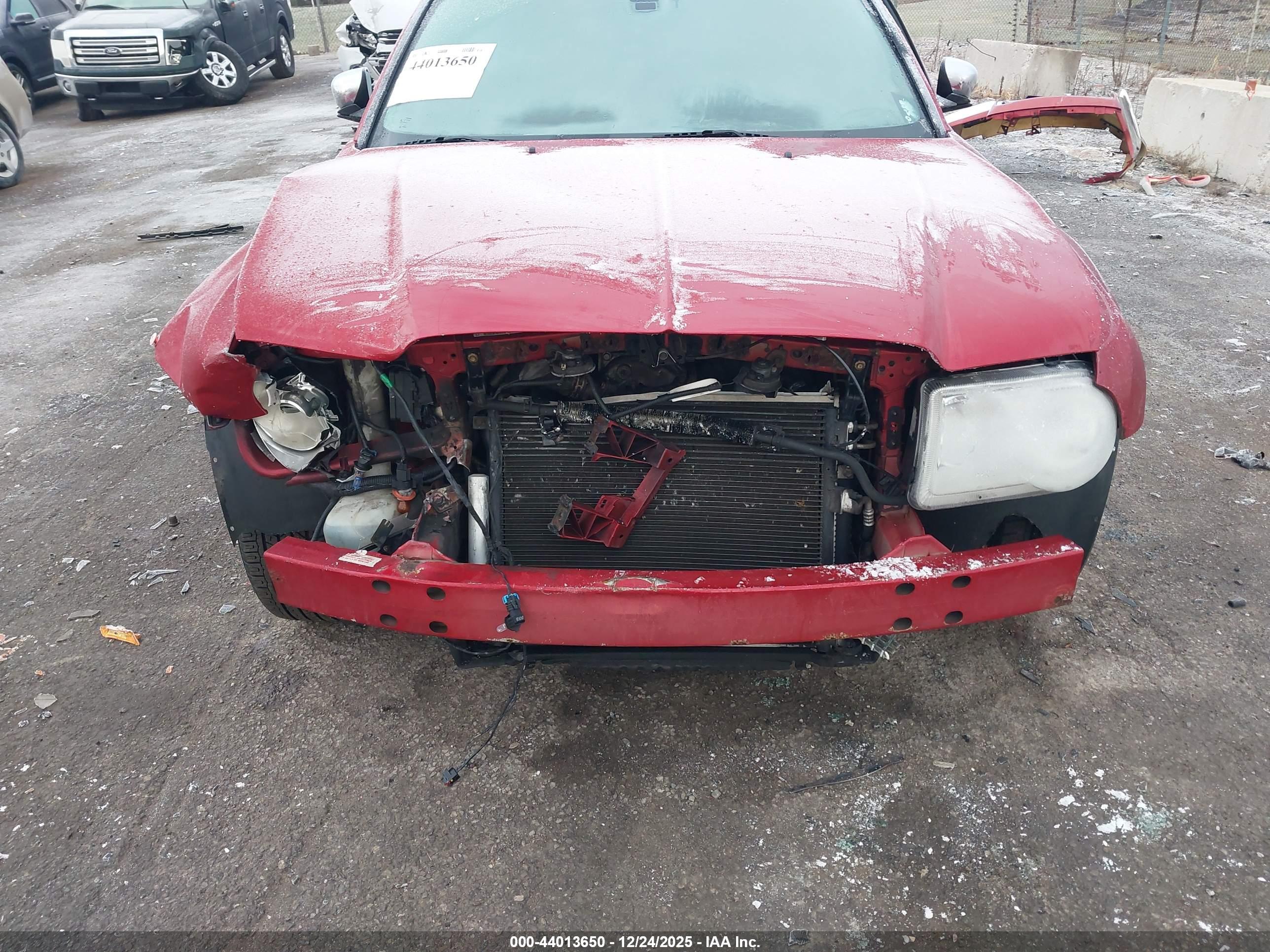 CHRYSLER 300C image 6