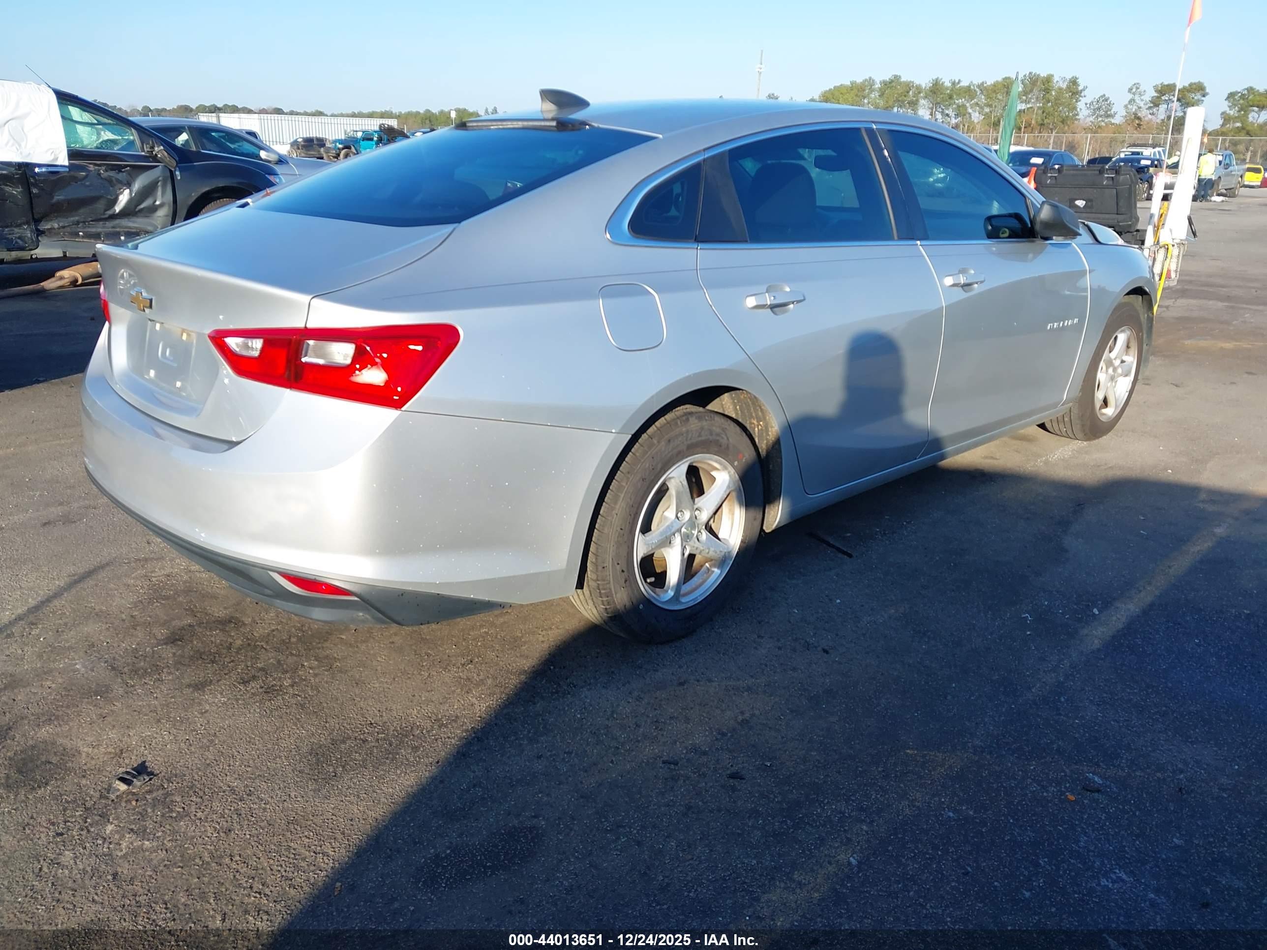 CHEVROLET MALIBU image 4