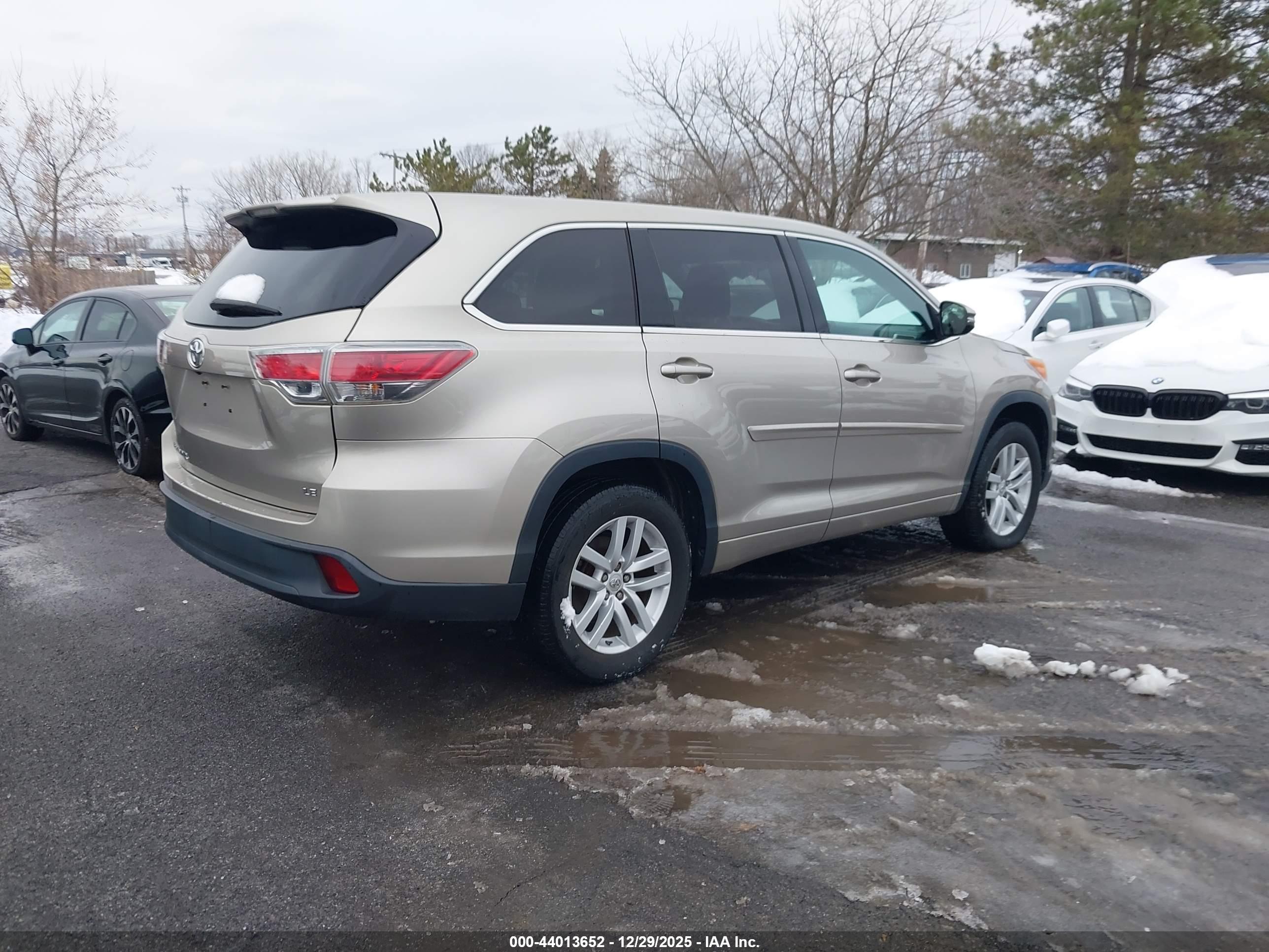 TOYOTA HIGHLANDER image 4