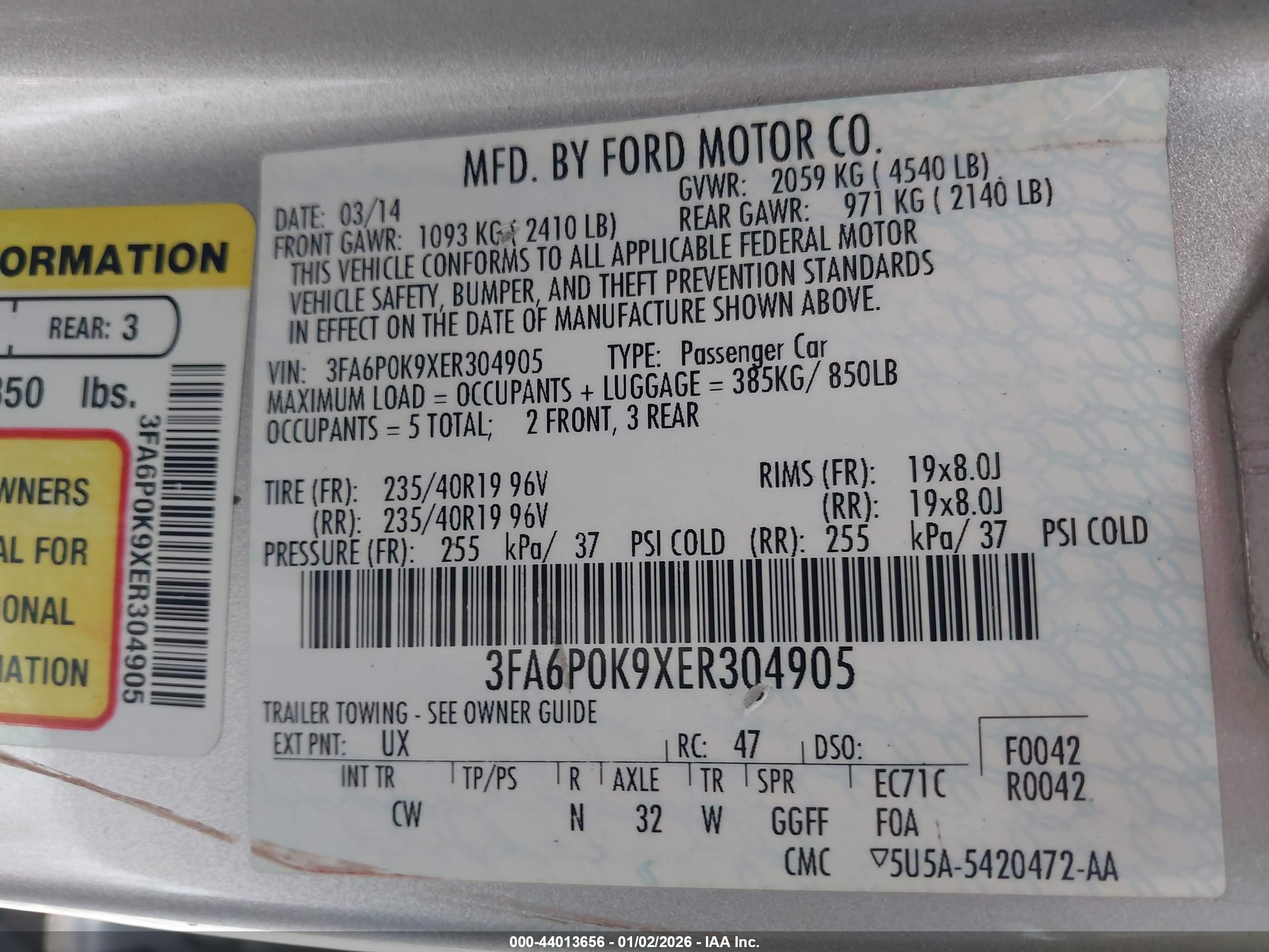 FORD FUSION image 9