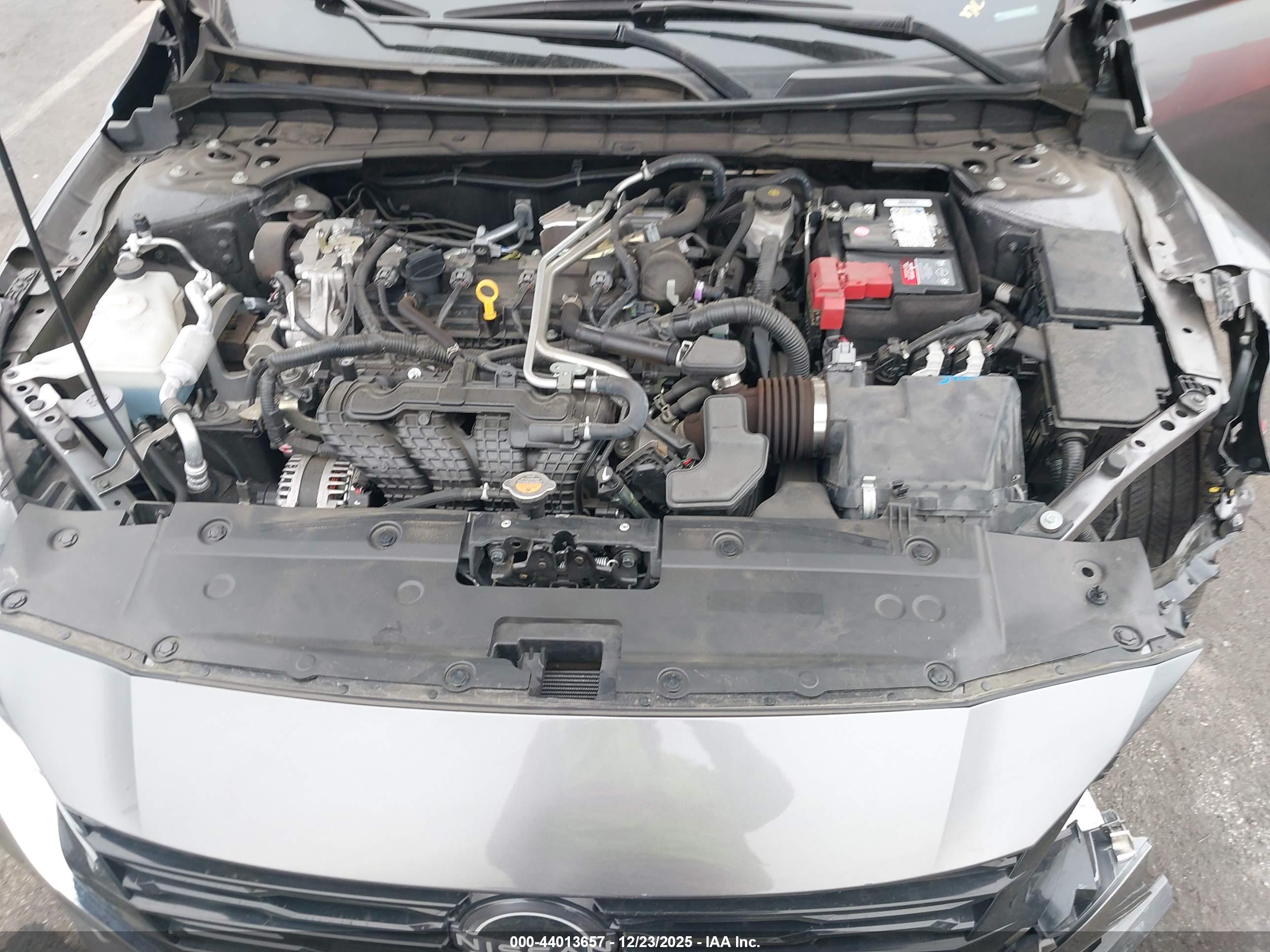 NISSAN ALTIMA image 10