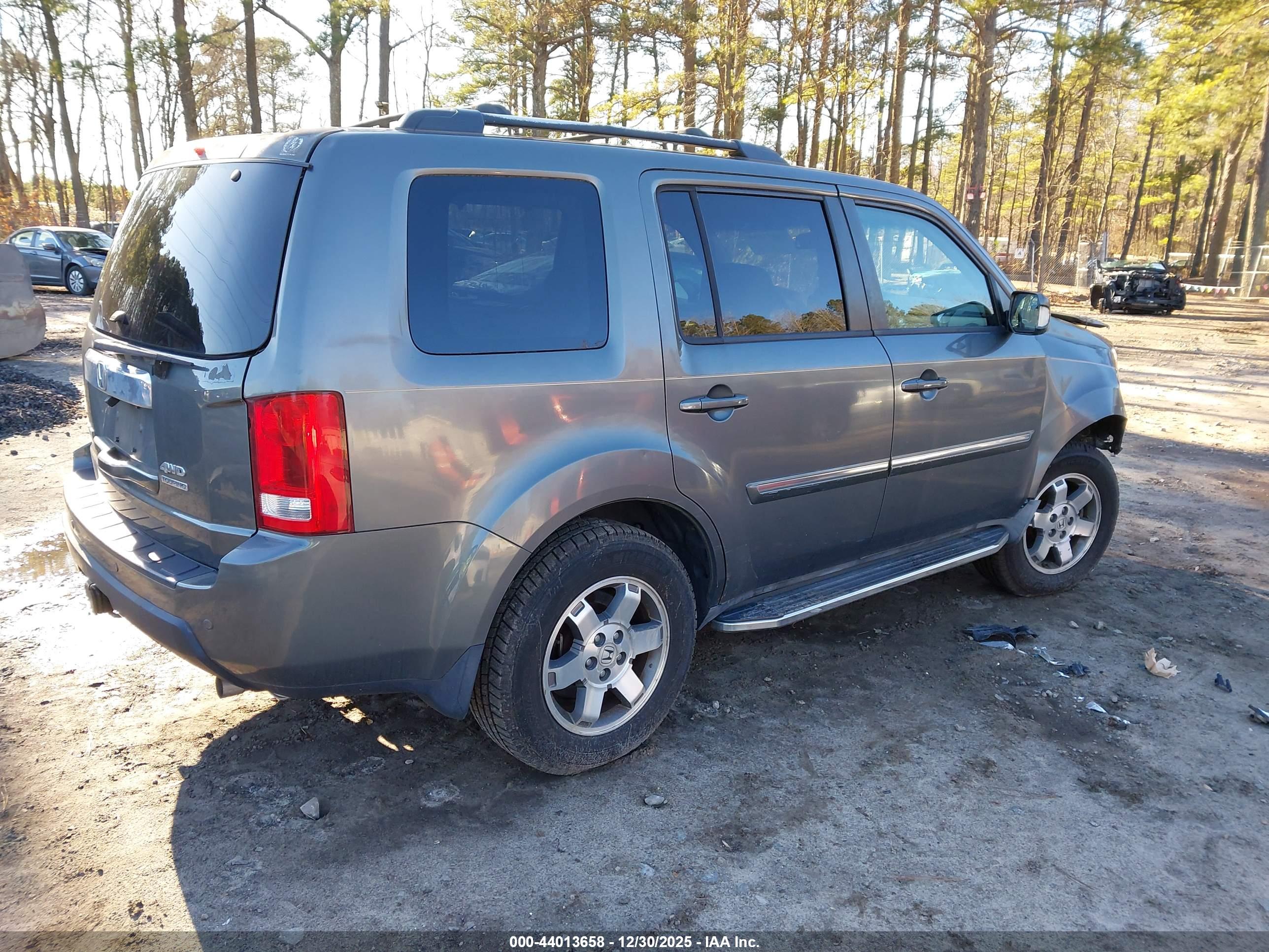 HONDA PILOT image 4