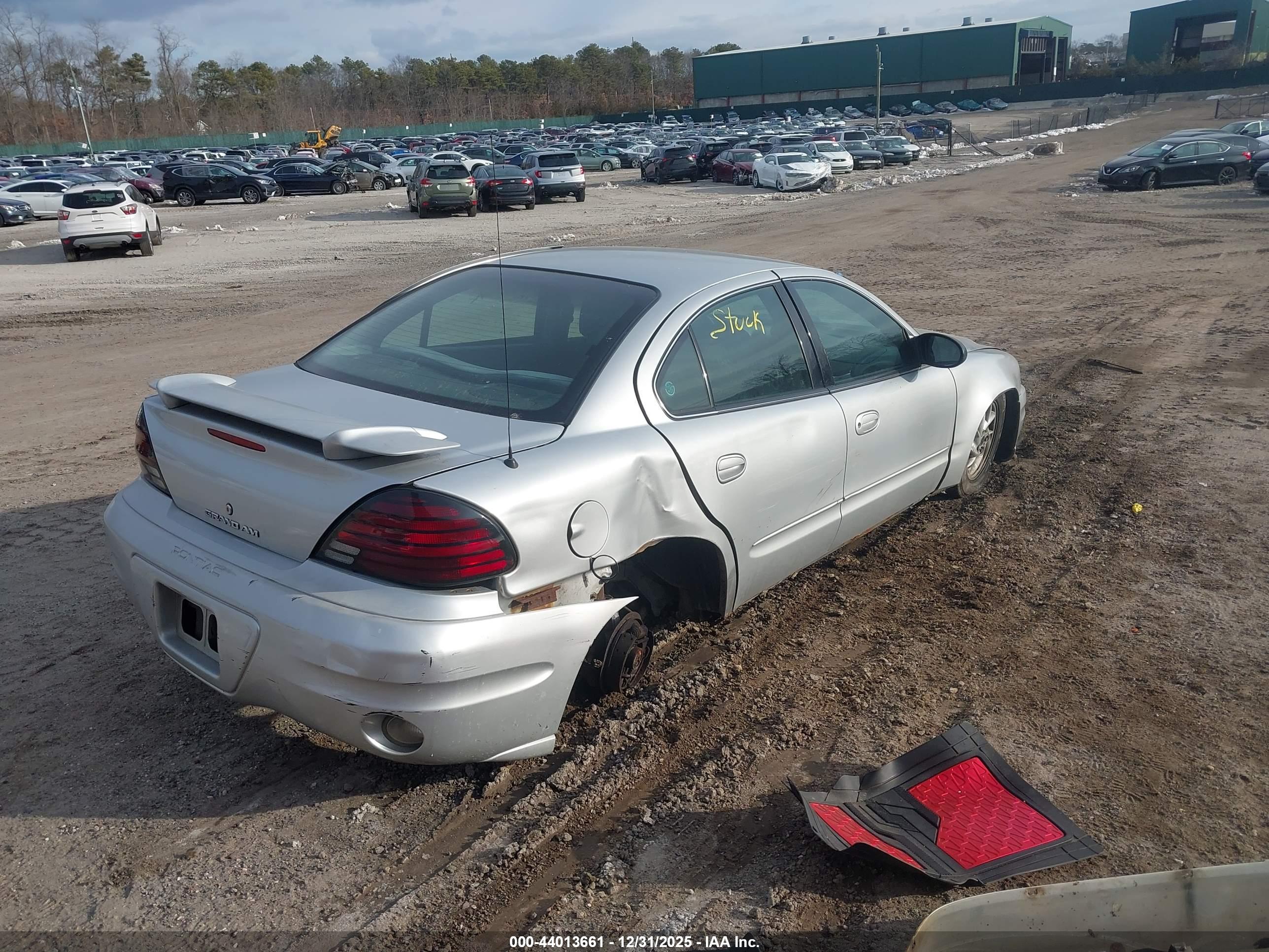 PONTIAC GRAND image 4