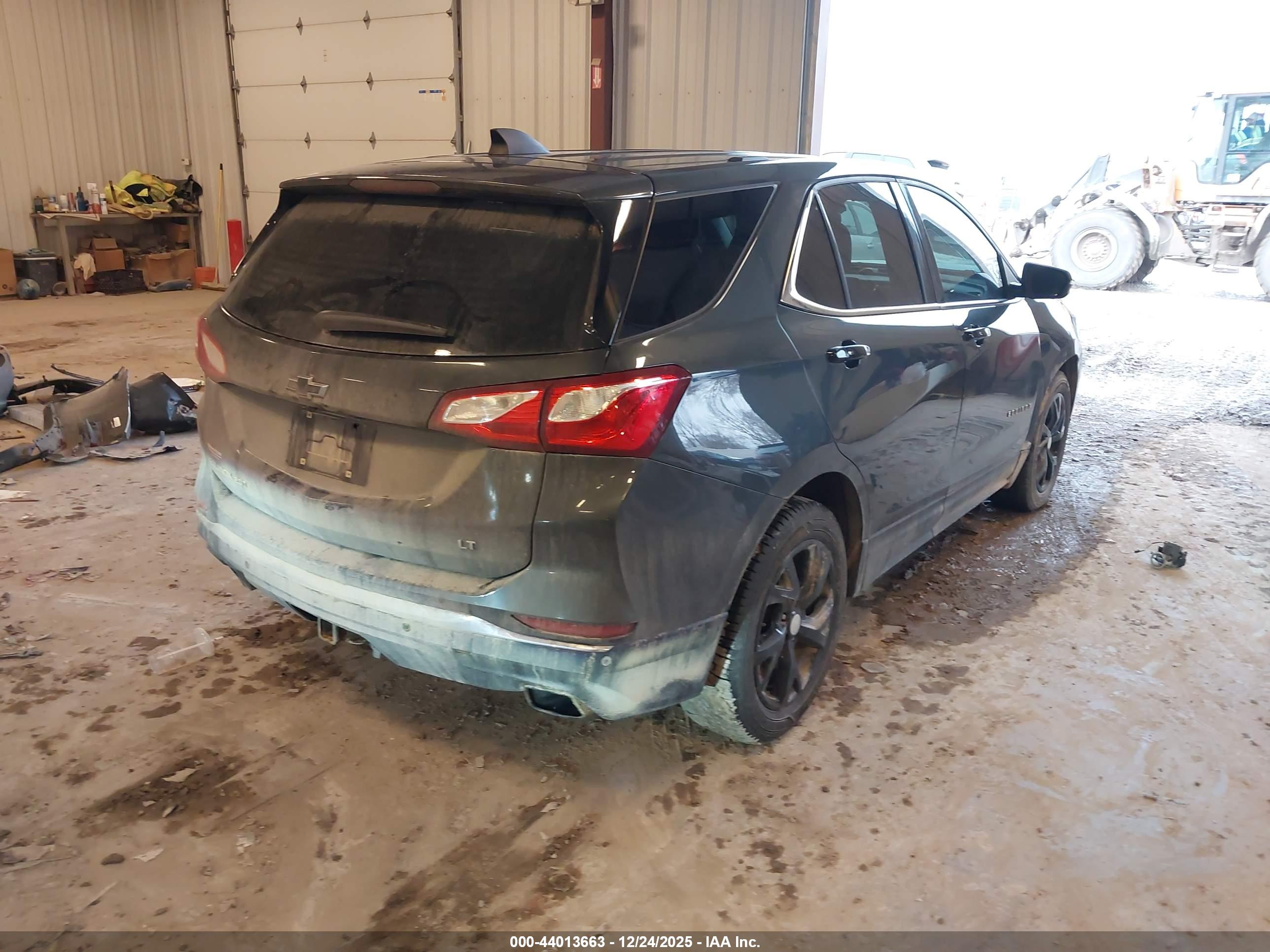 CHEVROLET EQUINOX image 4