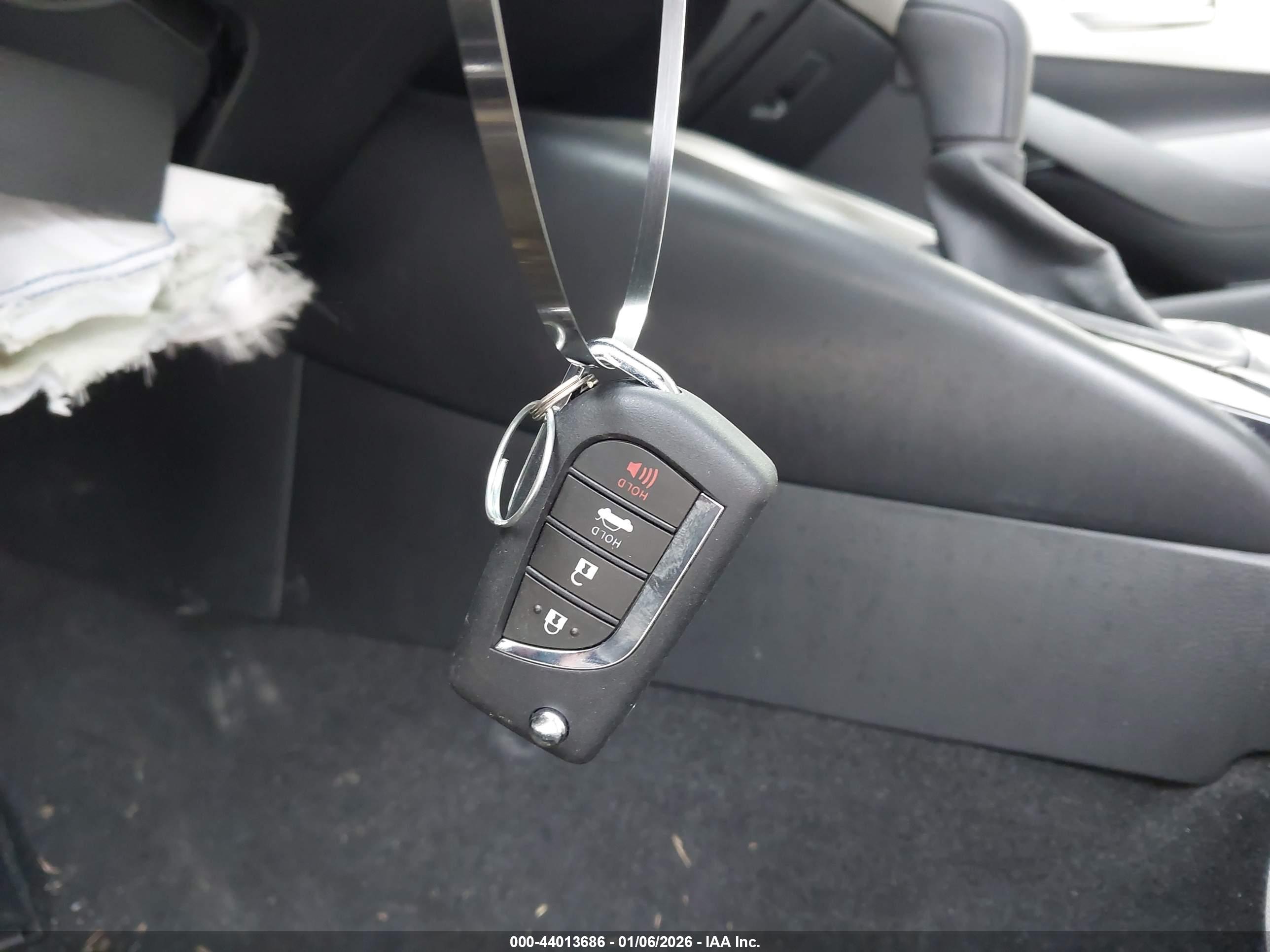 TOYOTA COROLLA image 11